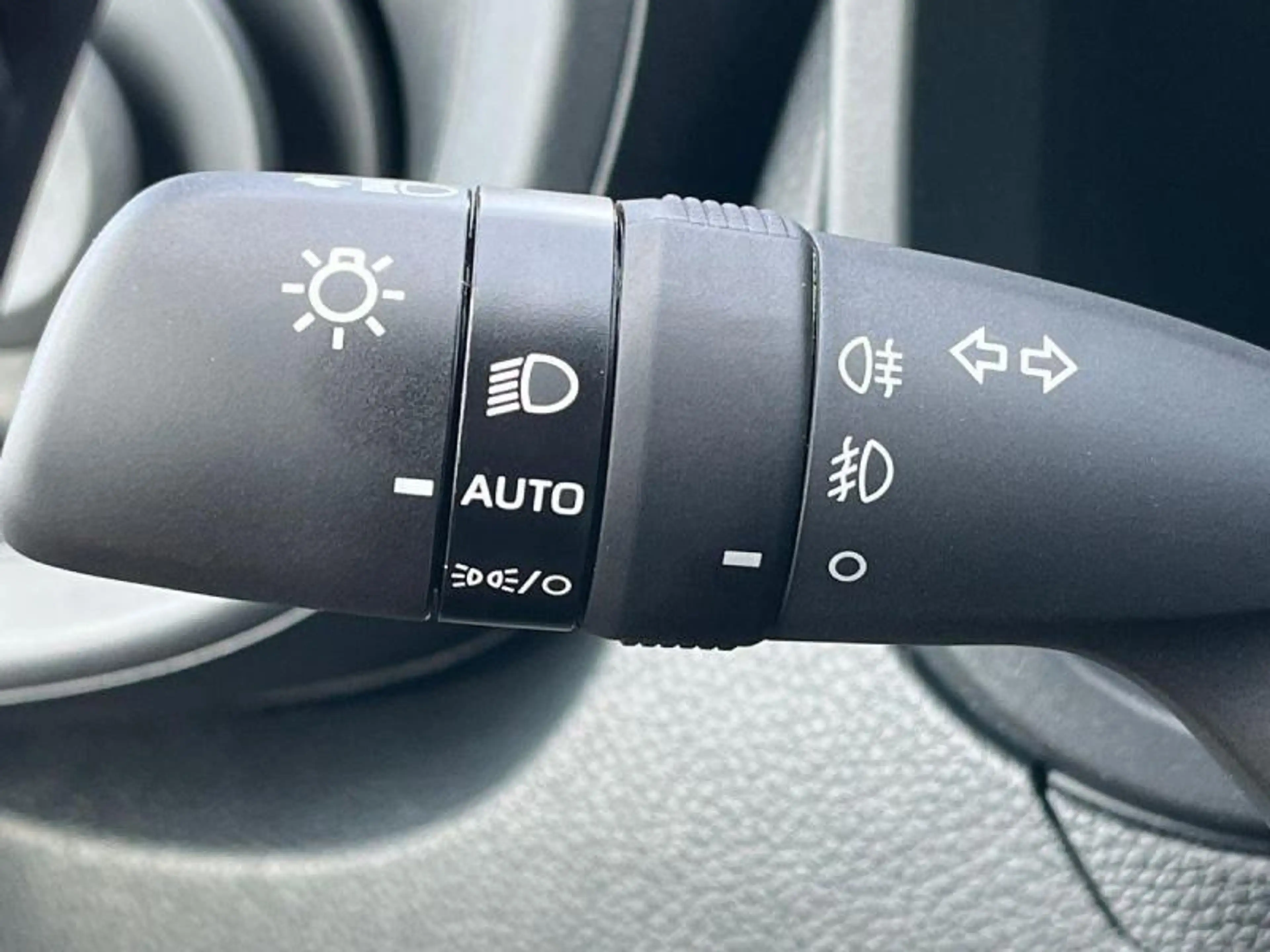 Toyota Aygo X play+cam+dab+androidauto+caplay+17inch alu velgen — photo 15