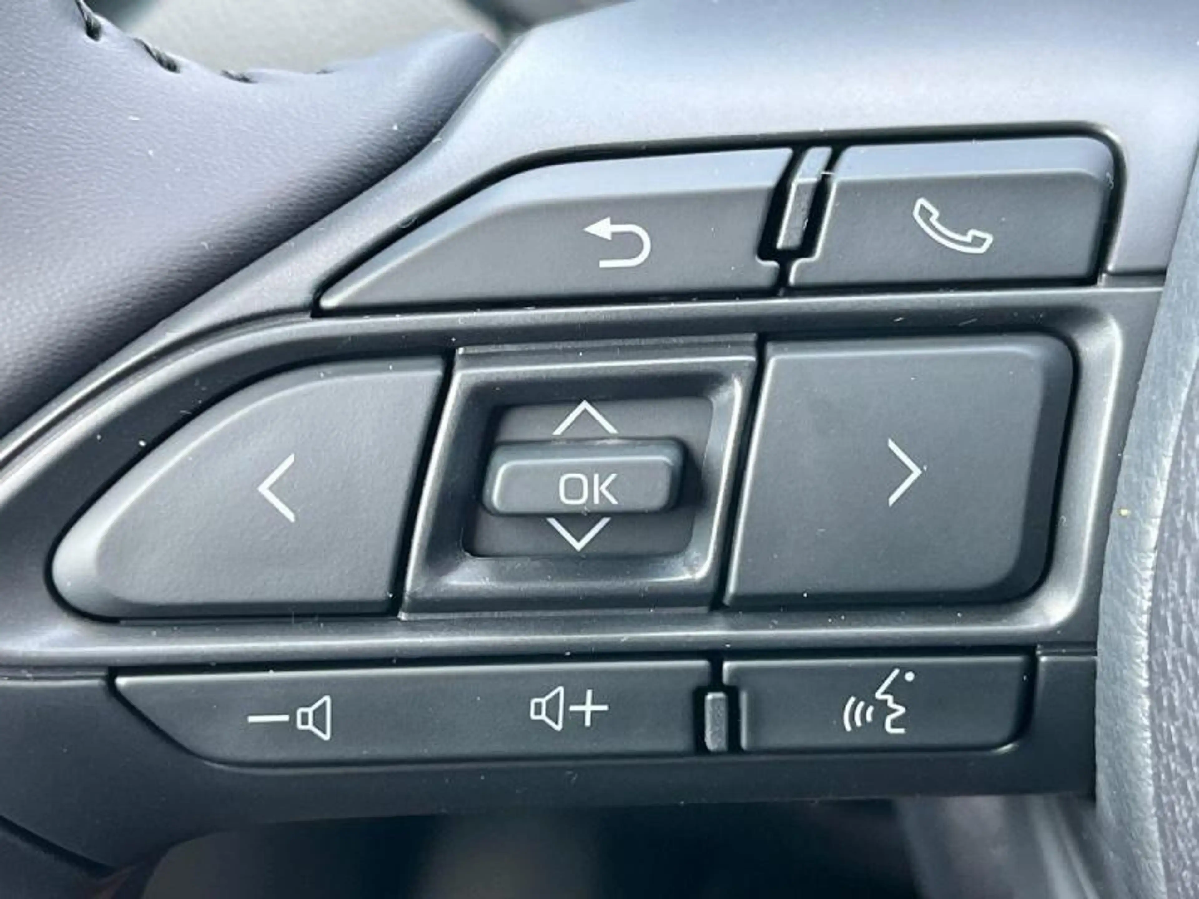 Toyota Aygo X play+cam+dab+androidauto+caplay+17inch alu velgen — photo 13