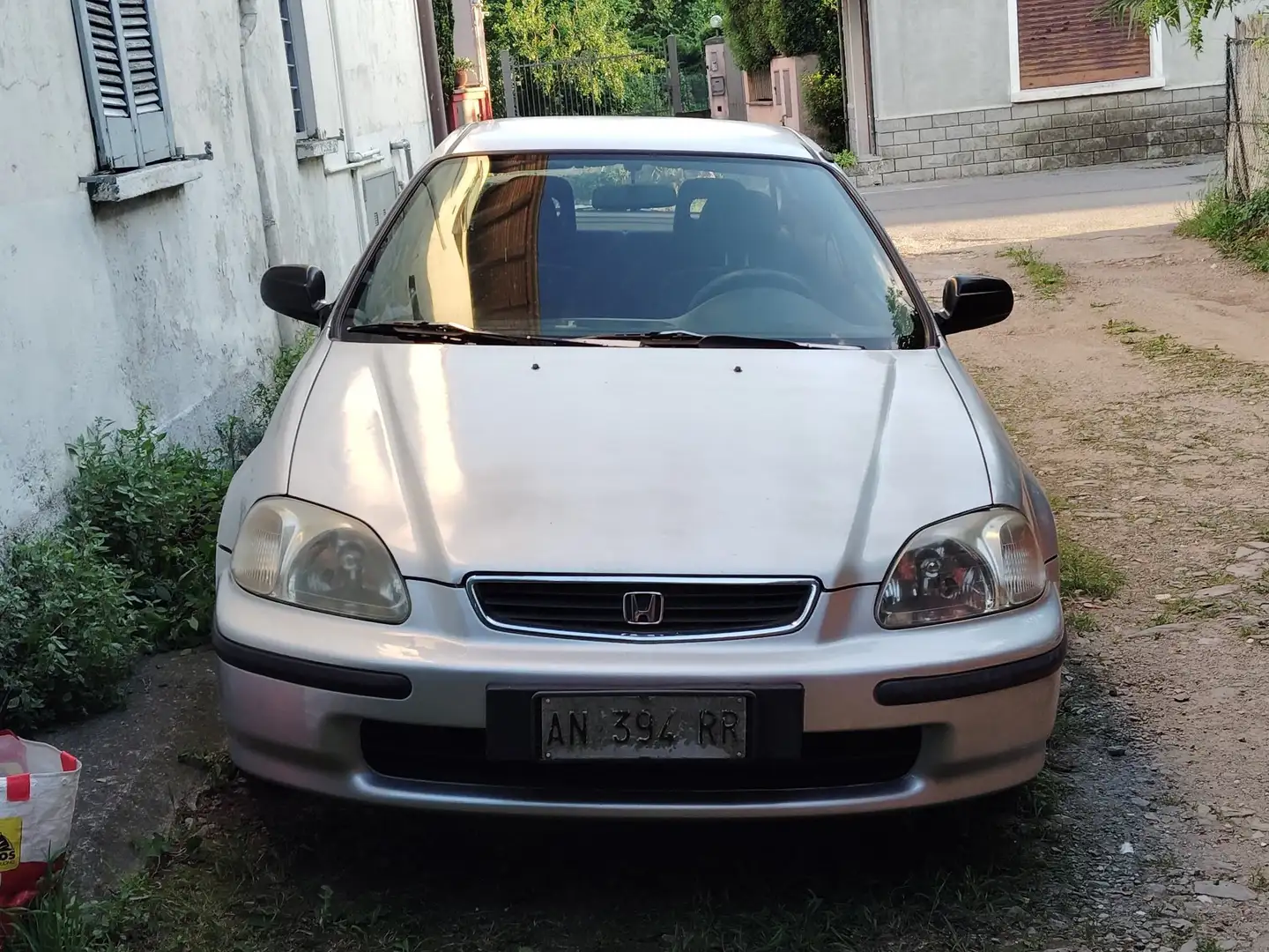 Honda Civic Civic 3p 1.4i S c/clima Gri - 2