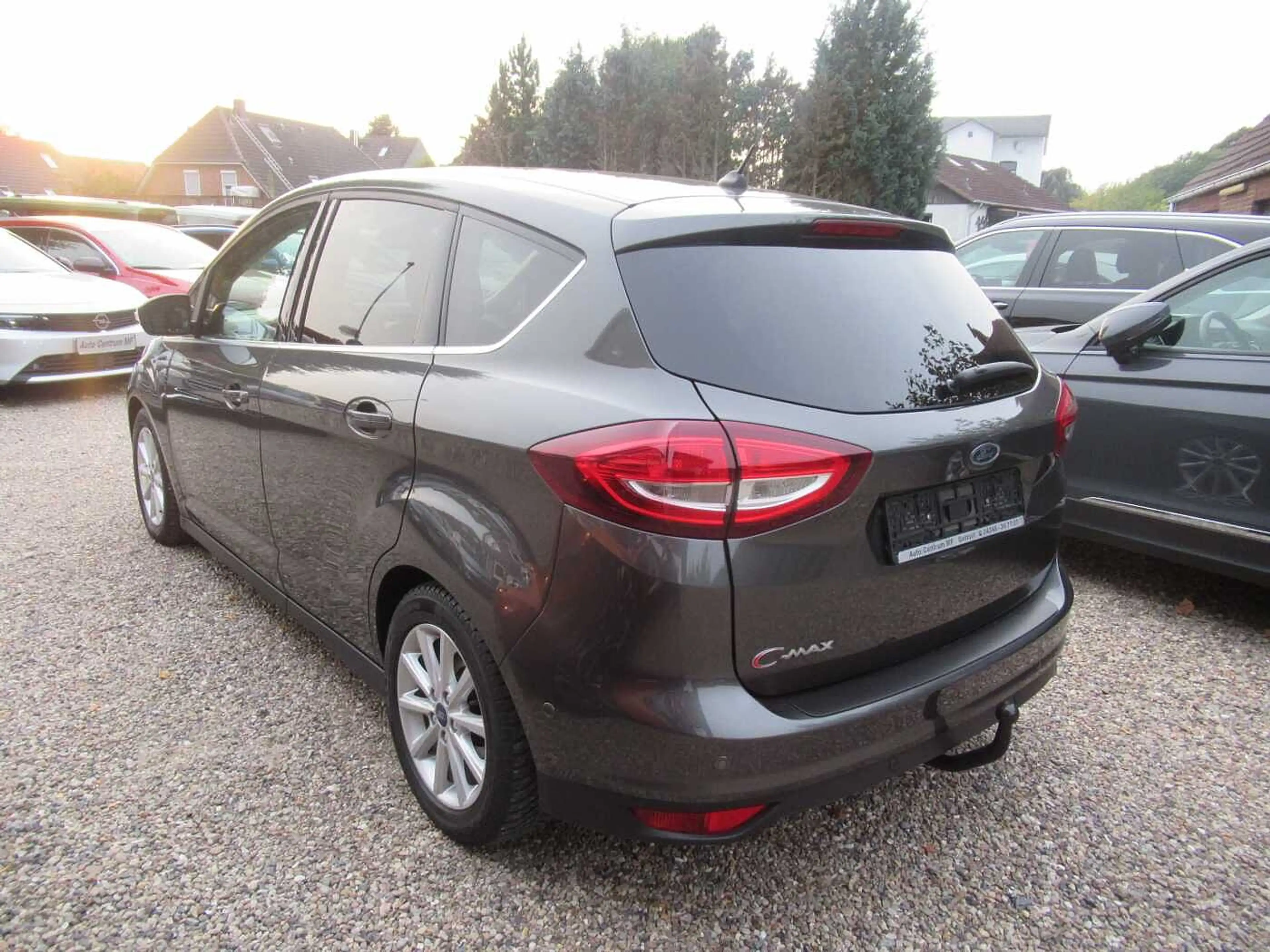 Ford C-Max Titanium — photo 6