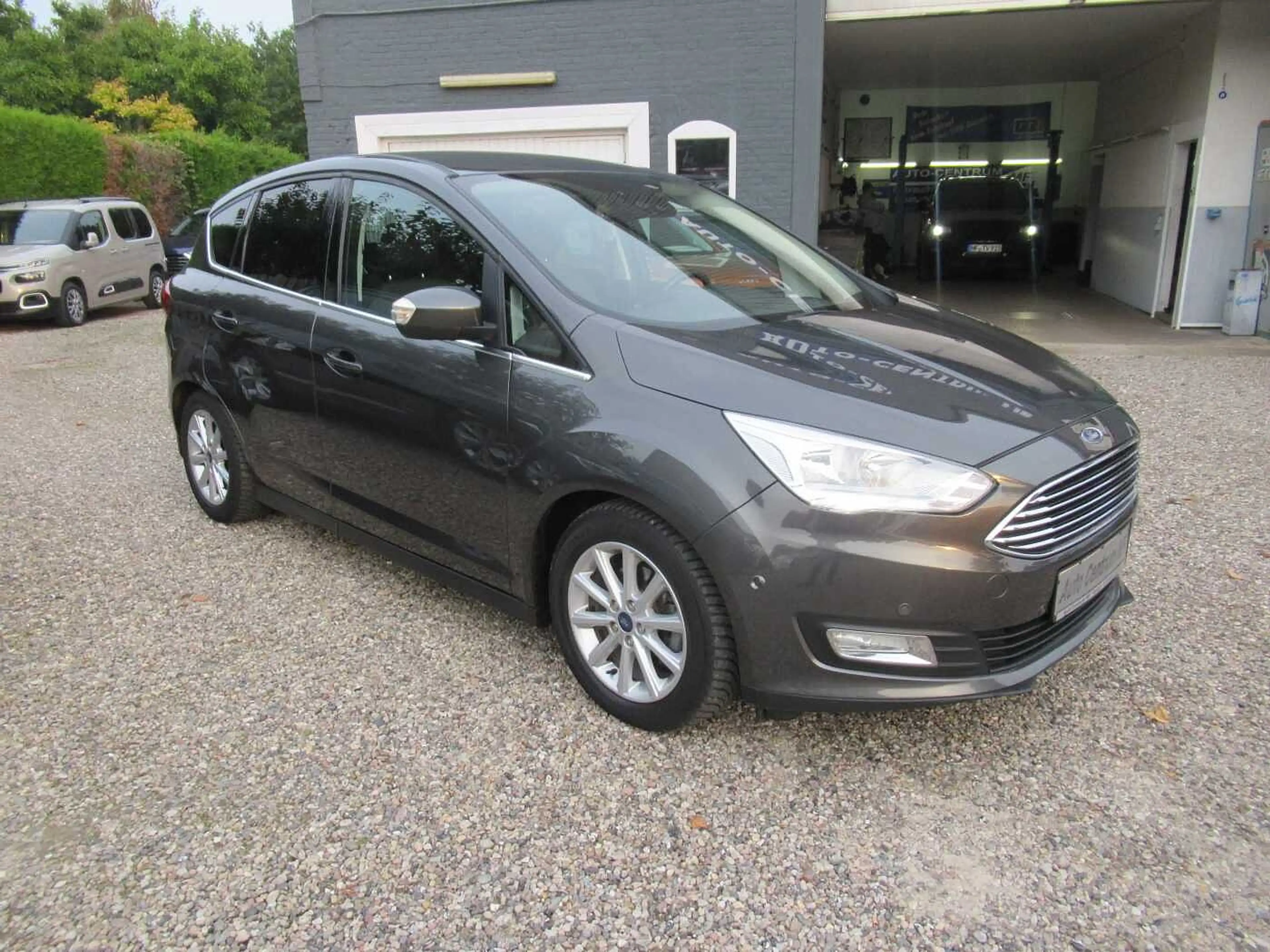 Ford C-Max Titanium — photo 3