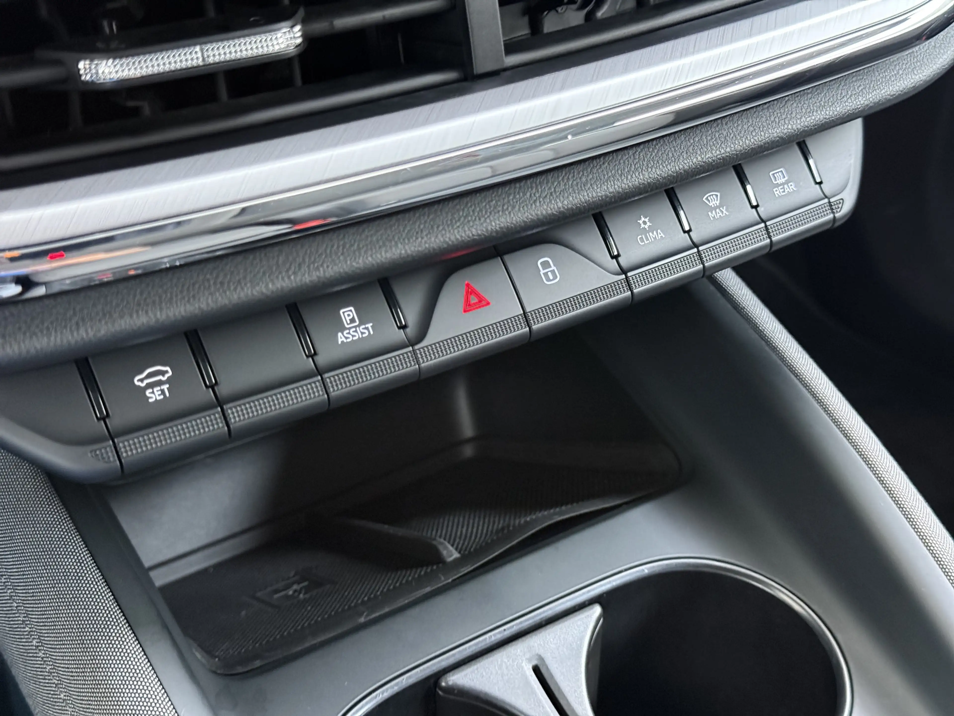Skoda Enyaq iV 60 SOH 93% Camera Comfort-pakket Draadloze tele — photo 19