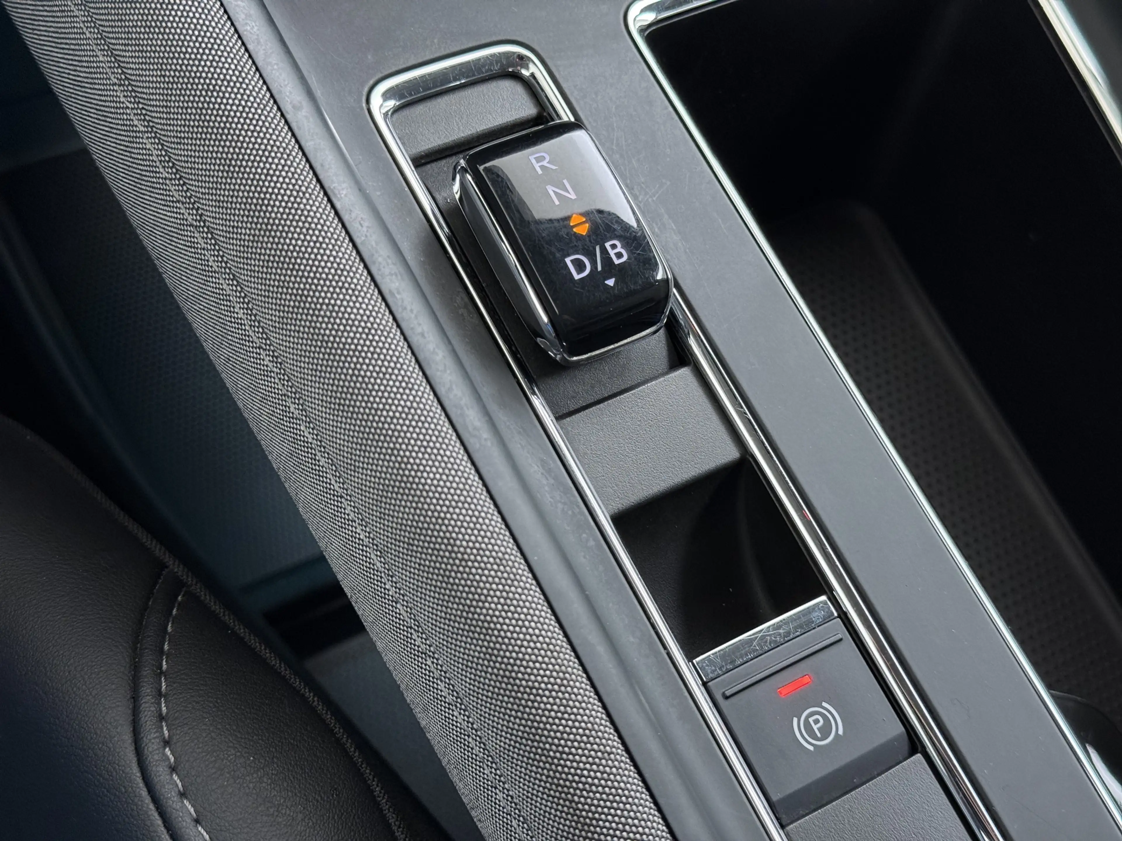 Skoda Enyaq iV 60 SOH 93% Camera Comfort-pakket Draadloze tele — photo 32
