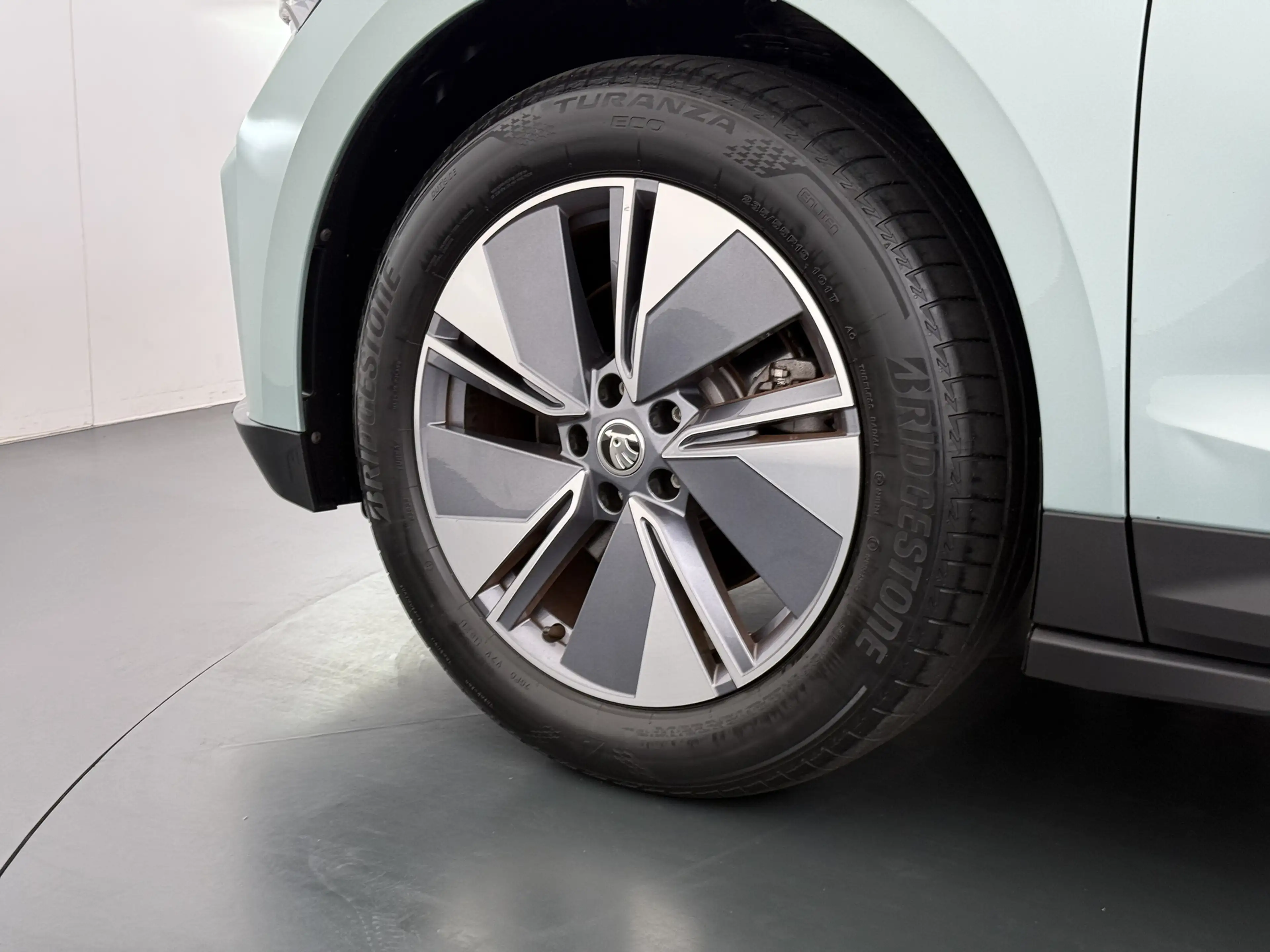 Skoda Enyaq iV 60 SOH 93% Camera Comfort-pakket Draadloze tele — photo 23