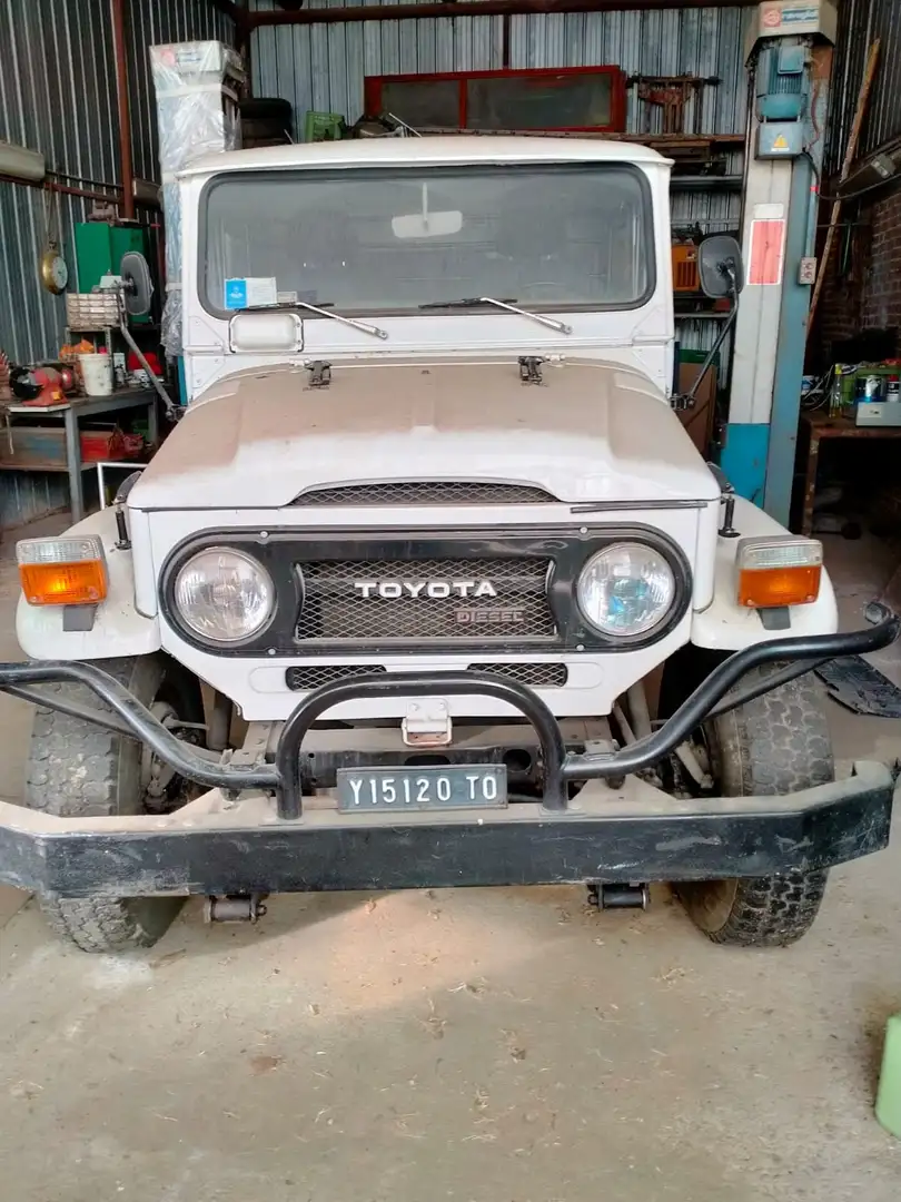 Toyota Land Cruiser Land Cruiser BJ 40 Білий - 1