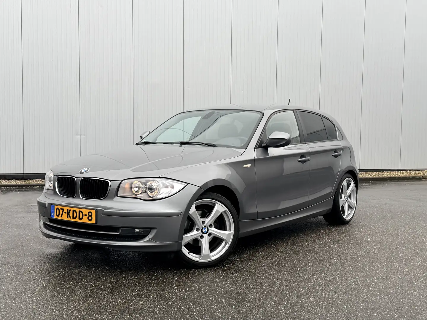 BMW 118 118i Business Line 2.0L | Cruise Control Grey - 1