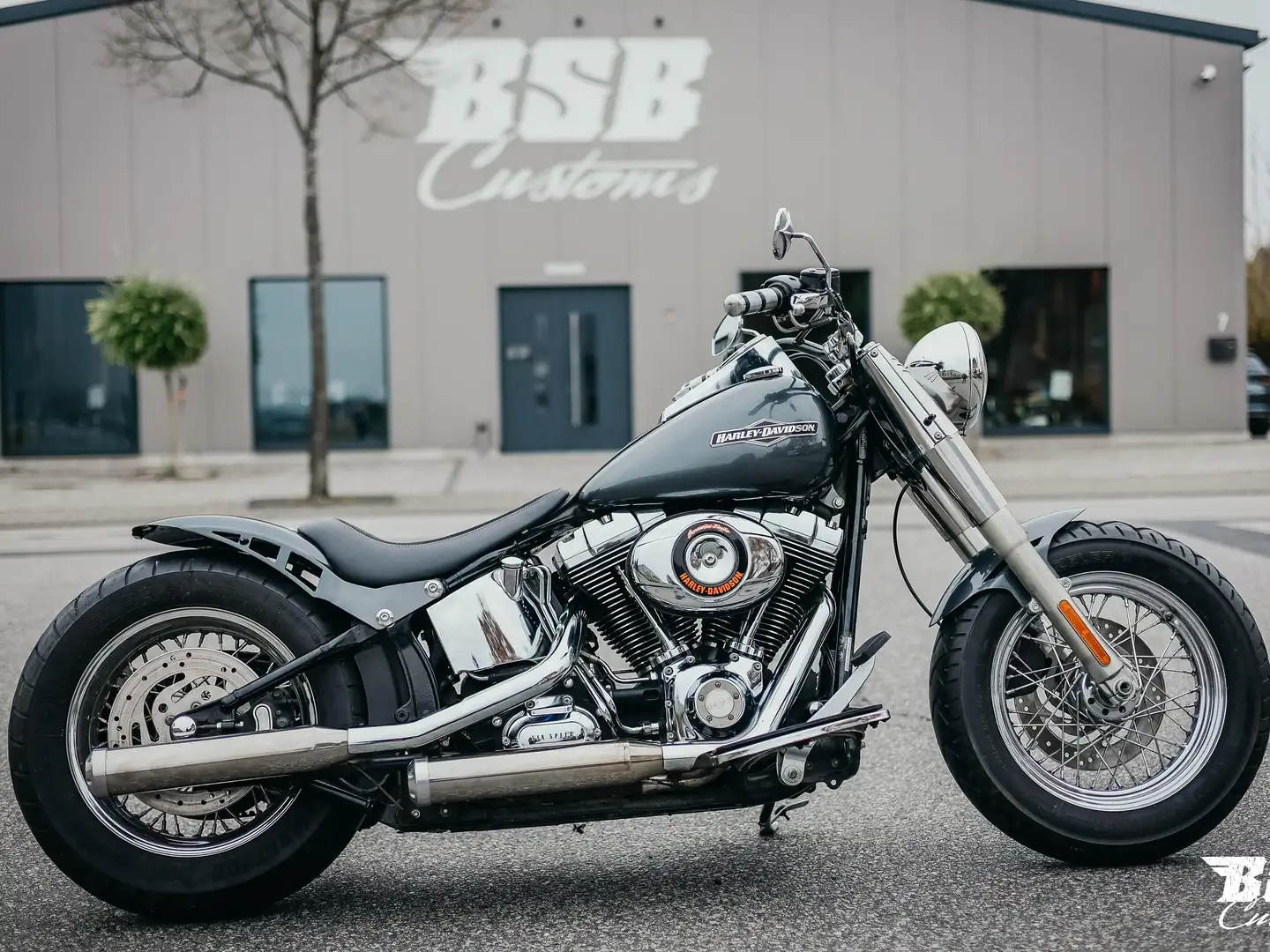 Harley-Davidson Heritage Softail 200 Umbau mit MCJ Anlage und Garantie Schwarz - 1