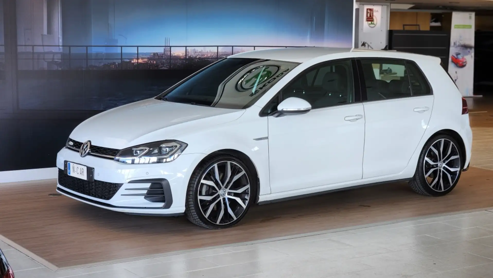 Volkswagen Golf 2.0TDI GTD DSG7 135kW Blanc - 1