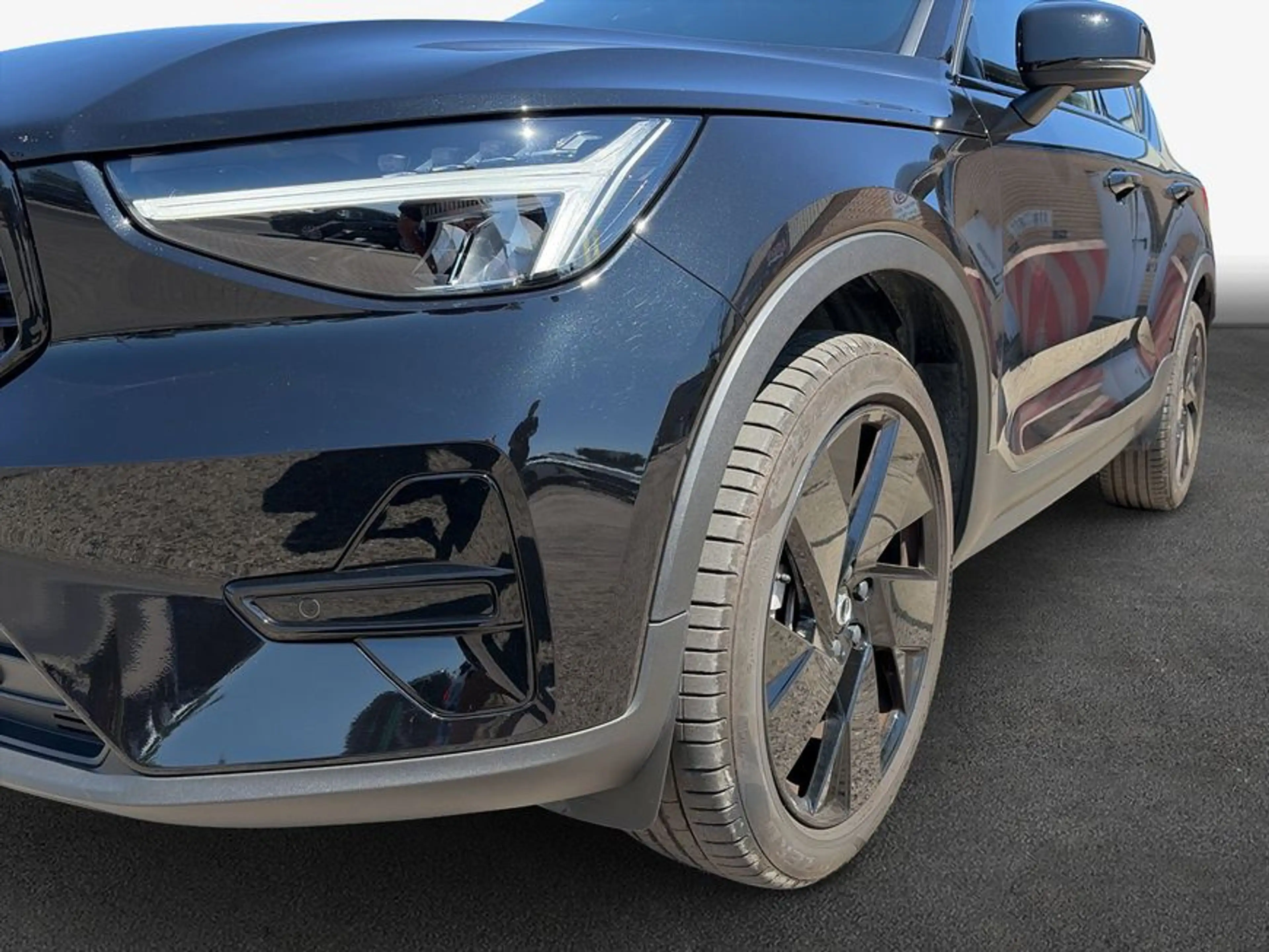 Volvo XC40 XC40 B3 B DKG Plus Black Edition — photo 6
