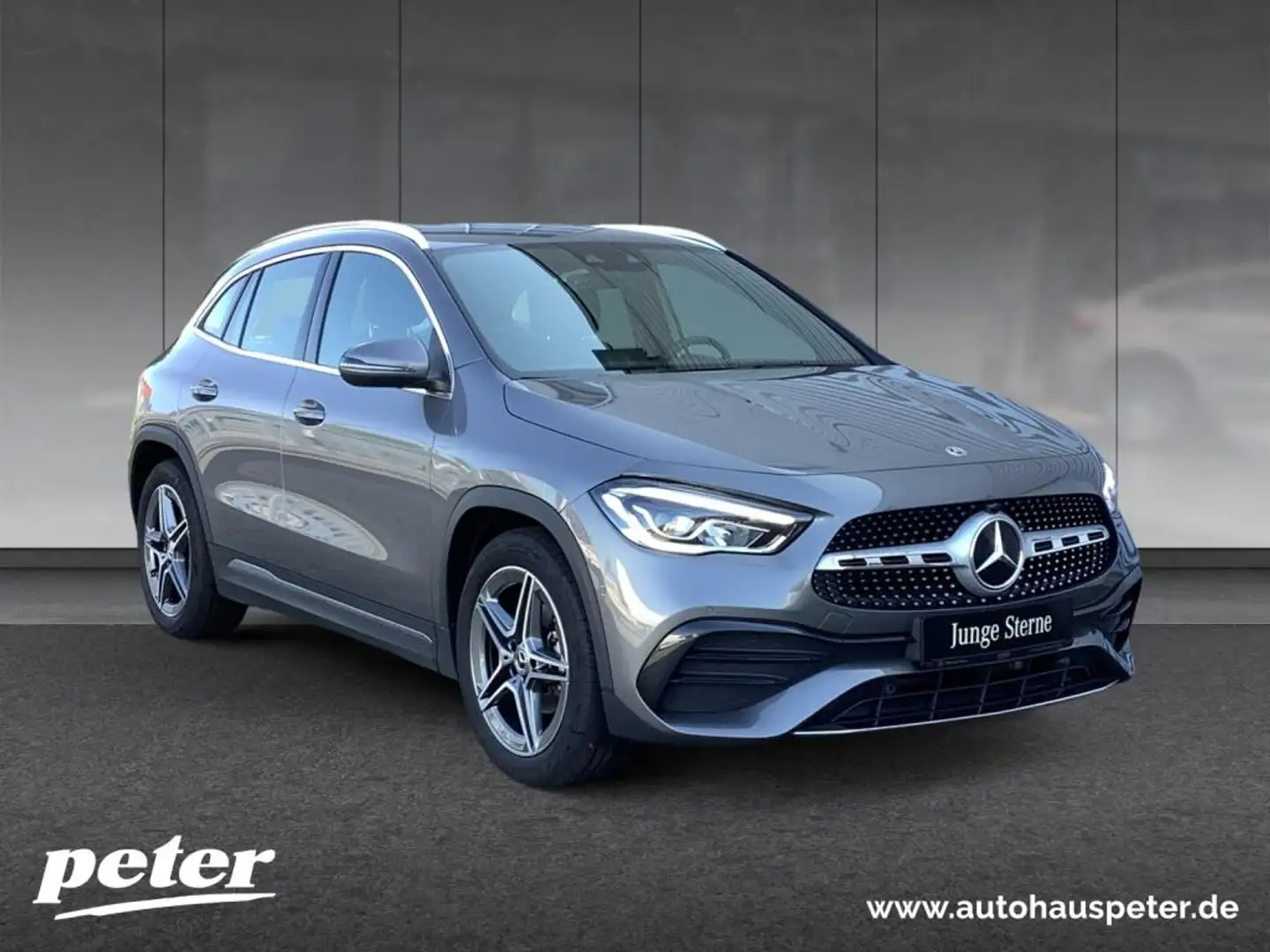 Mercedes-Benz GLA 180 AMG/LED/MBUX High-End/Spurhalte-A./DAB Gris - 2