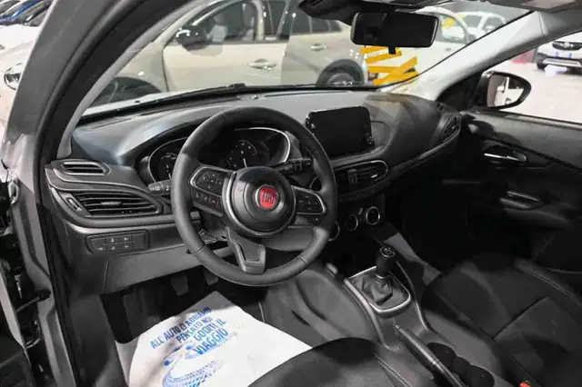 Fiat Tipo view 12
