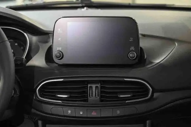 Fiat Tipo view 18