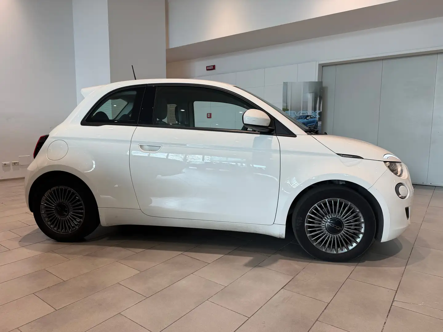 Fiat 500e 500 IV 2020 42 kWh ICON Bianco - 2