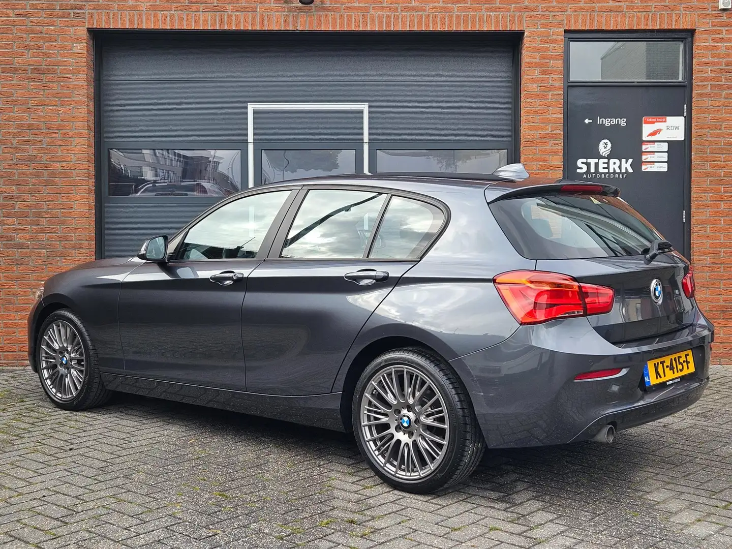 BMW 116 1-serie 116i Centennial Executive Led 18" Navi Cru Grijs - 2
