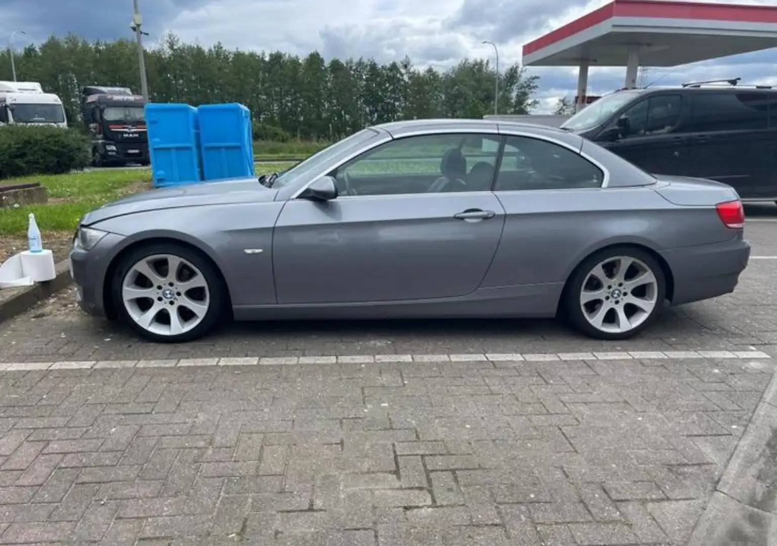 BMW 320 Cabriolet 320 dA Grijs - 2