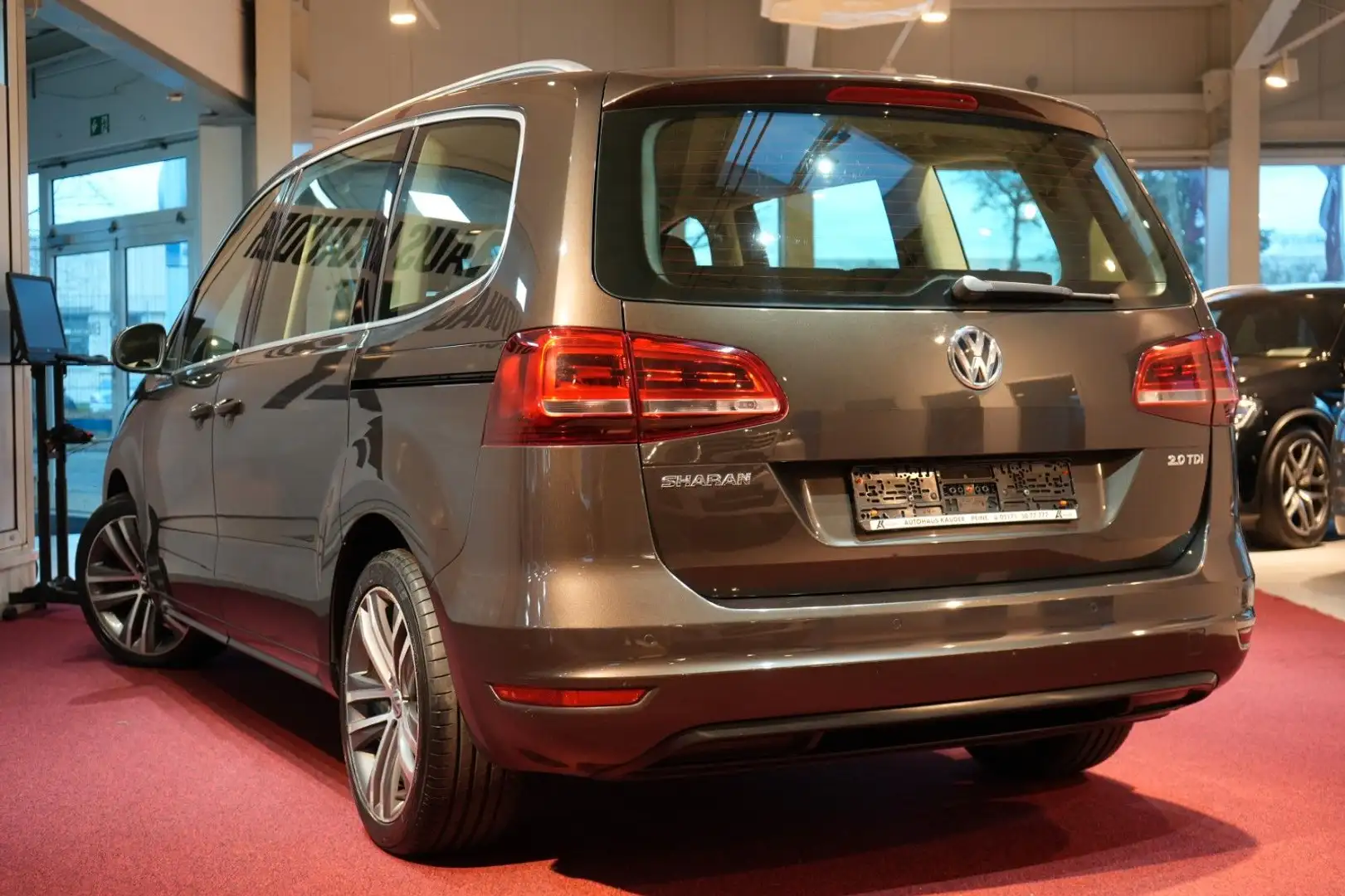 Volkswagen Sharan 2.0 TDI Highline *7-Sitzer*Klima* Braun - 2