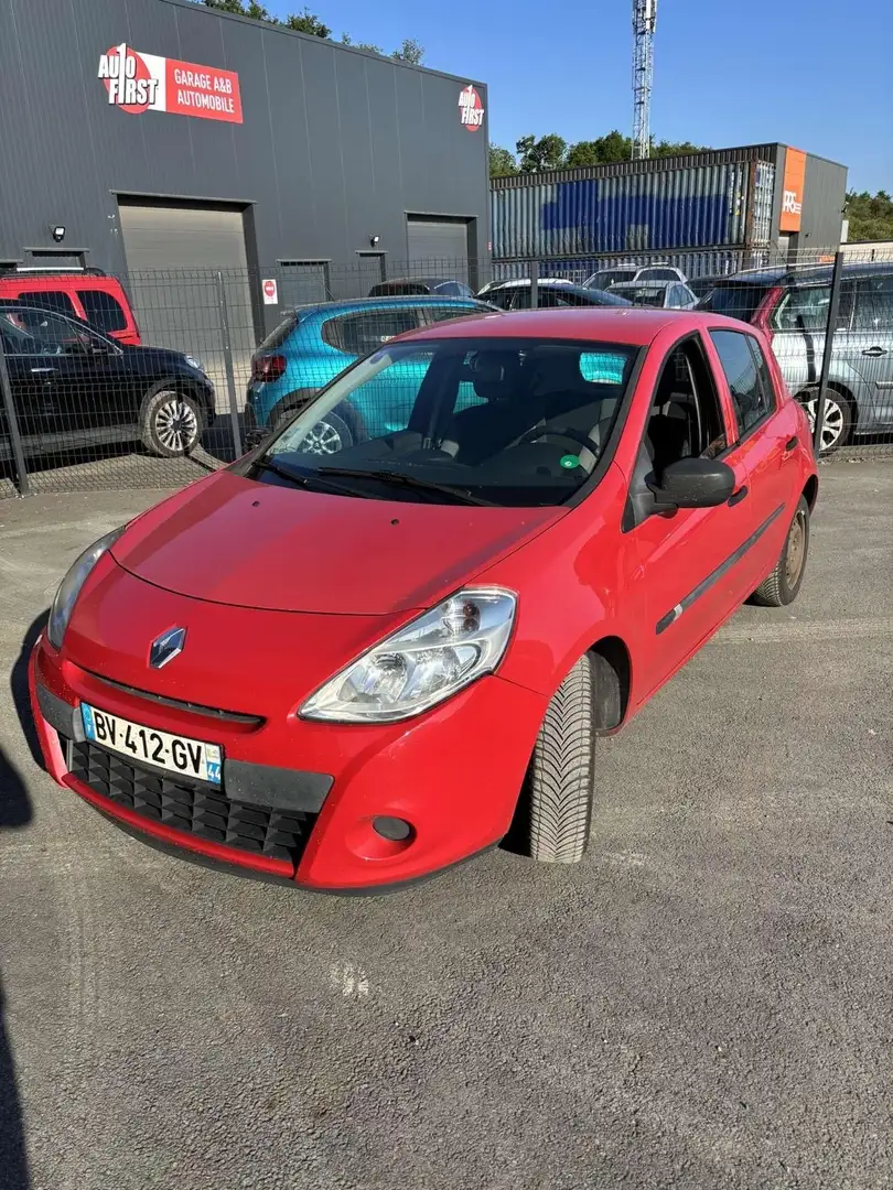 Renault Clio III 1.2 16V 75 Pack Clim - 2