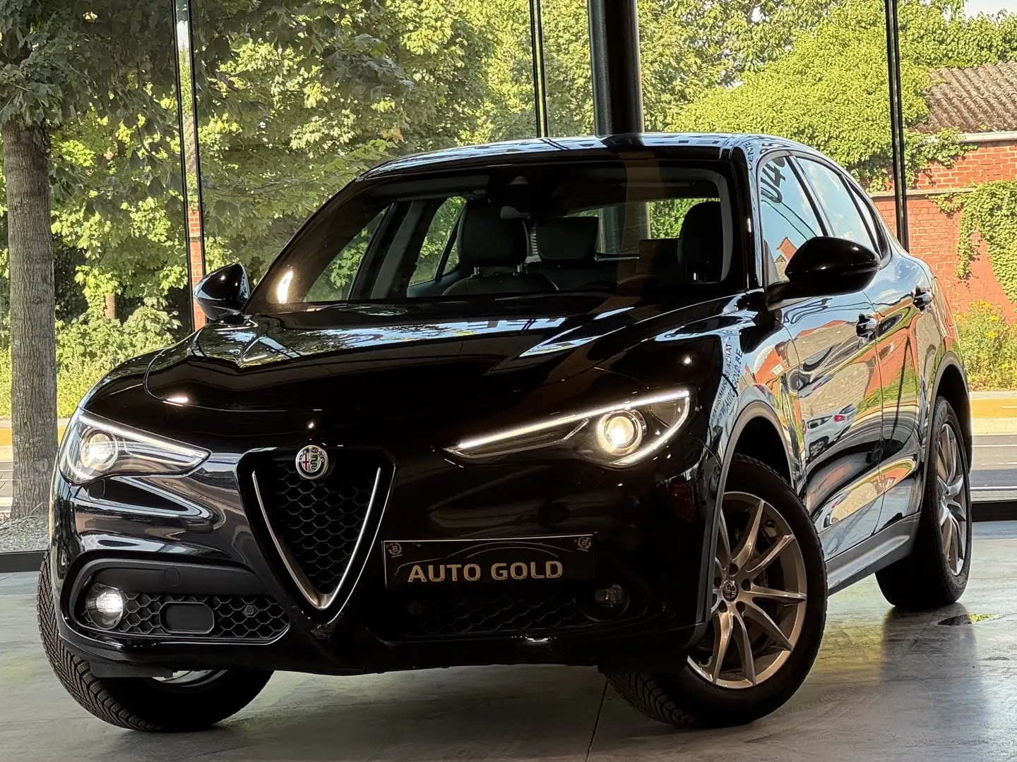 Alfa Romeo Stelvio 2.2 JTD Q4/FULLOPTIONS/1PROP CARNET/ Noir - 1