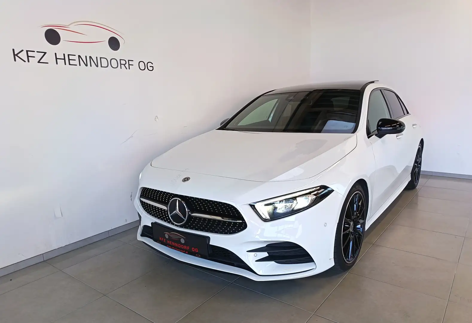 Mercedes-Benz A 180 A 180 d Aut. AMG Styling Weiß - 1