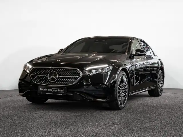 Mercedes-Benz E-Class view 2