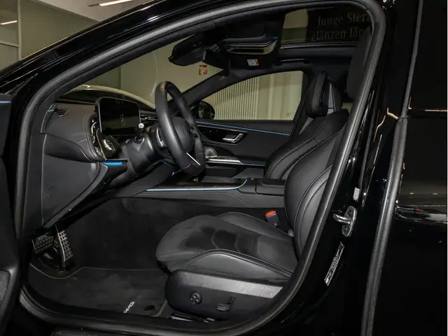Mercedes-Benz E-Class view 11