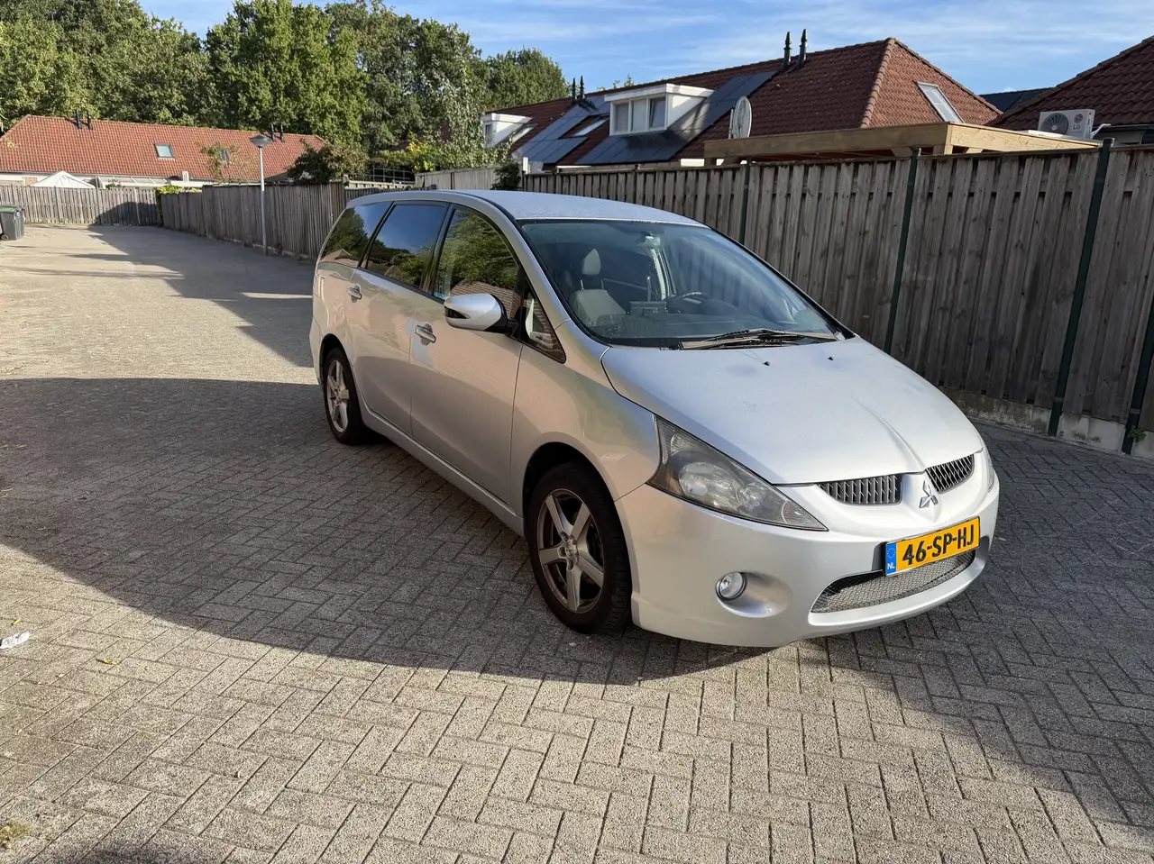 Mitsubishi Grandis