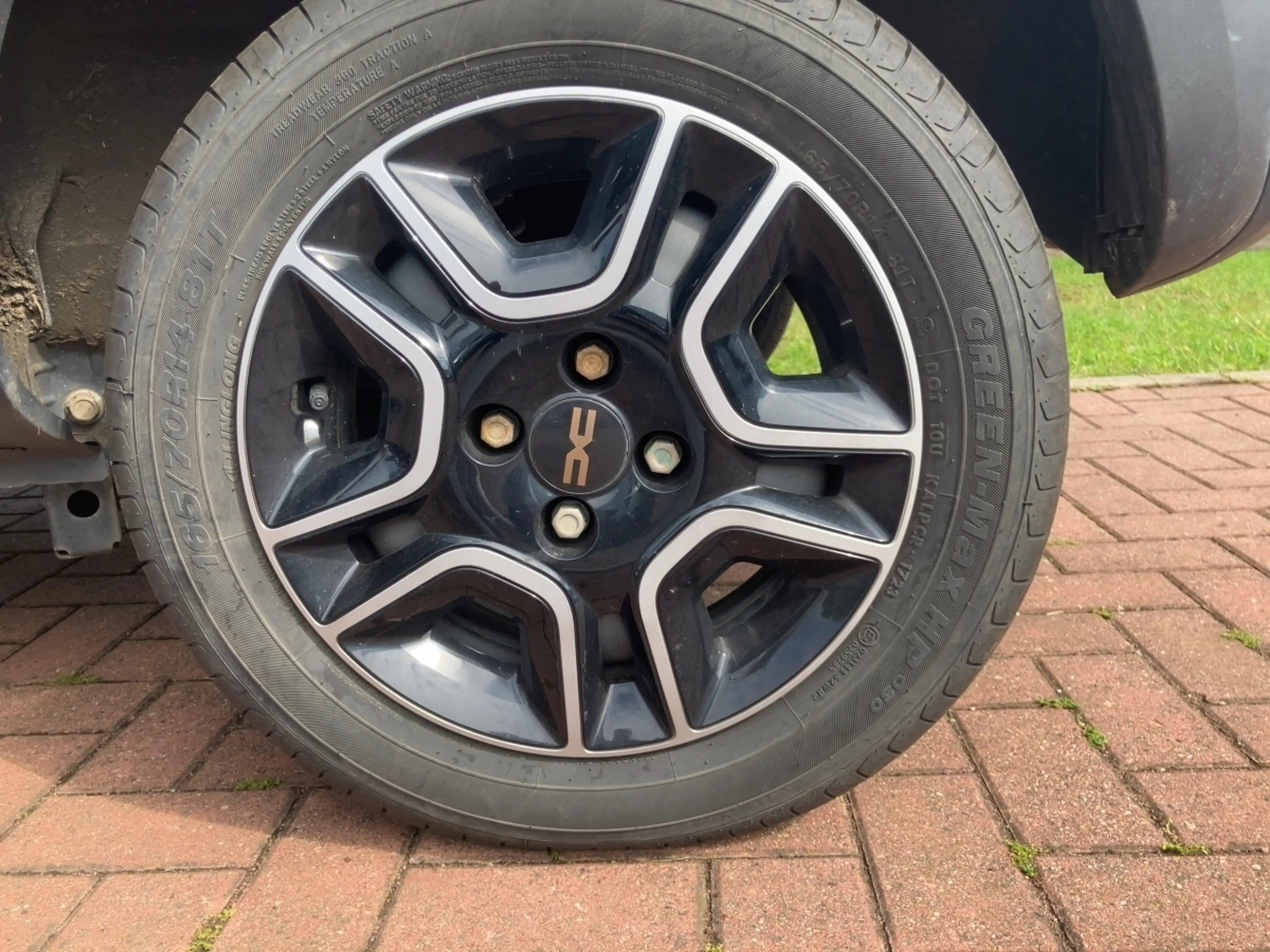 Dacia Spring Extreme 65 PS — photo 11