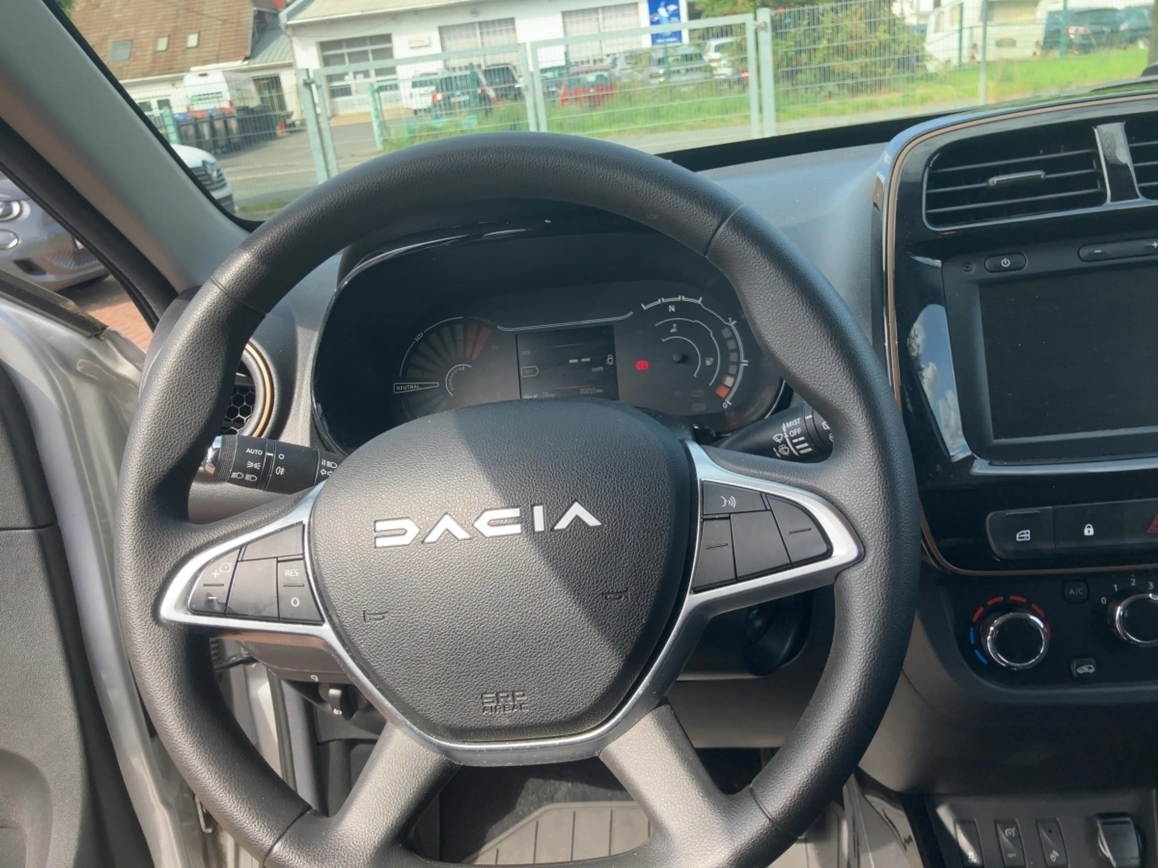 Dacia Spring Extreme 65 PS — photo 9