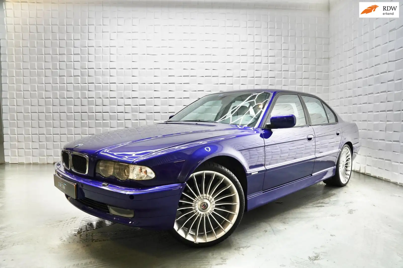 BMW 735 7-serie 735i Executive High-Line Grau - 1