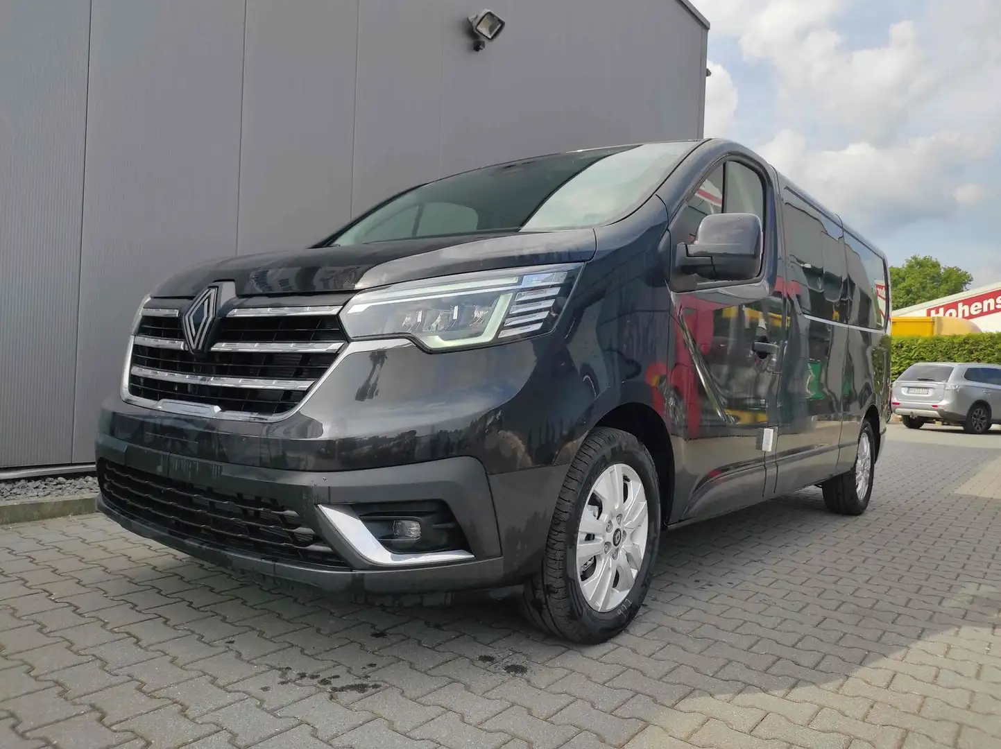Renault Trafic Zen Combi L2 Blue dCi 110 9 Sitzer - APP 81 kW ... Schwarz - 1