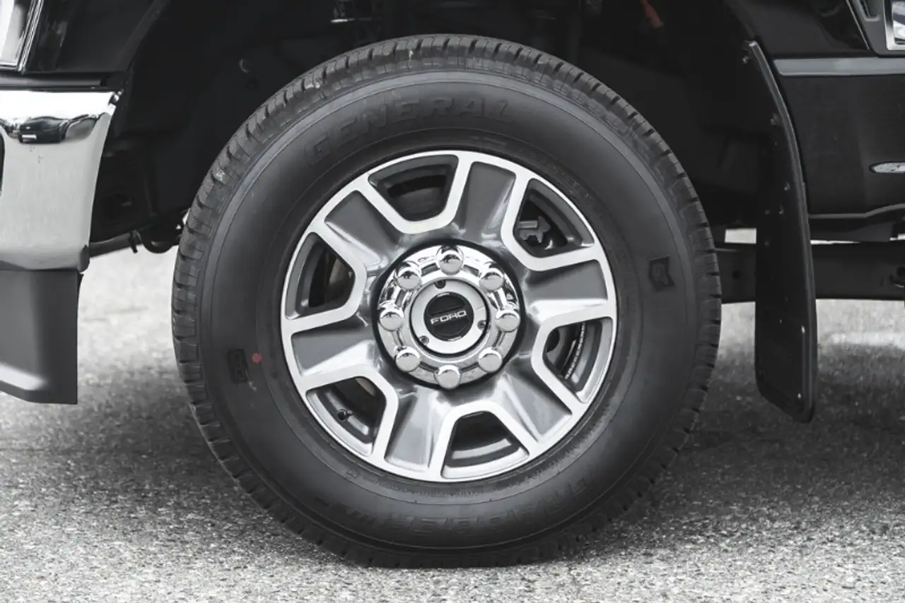 Ford F 350 снимка Ford F 350