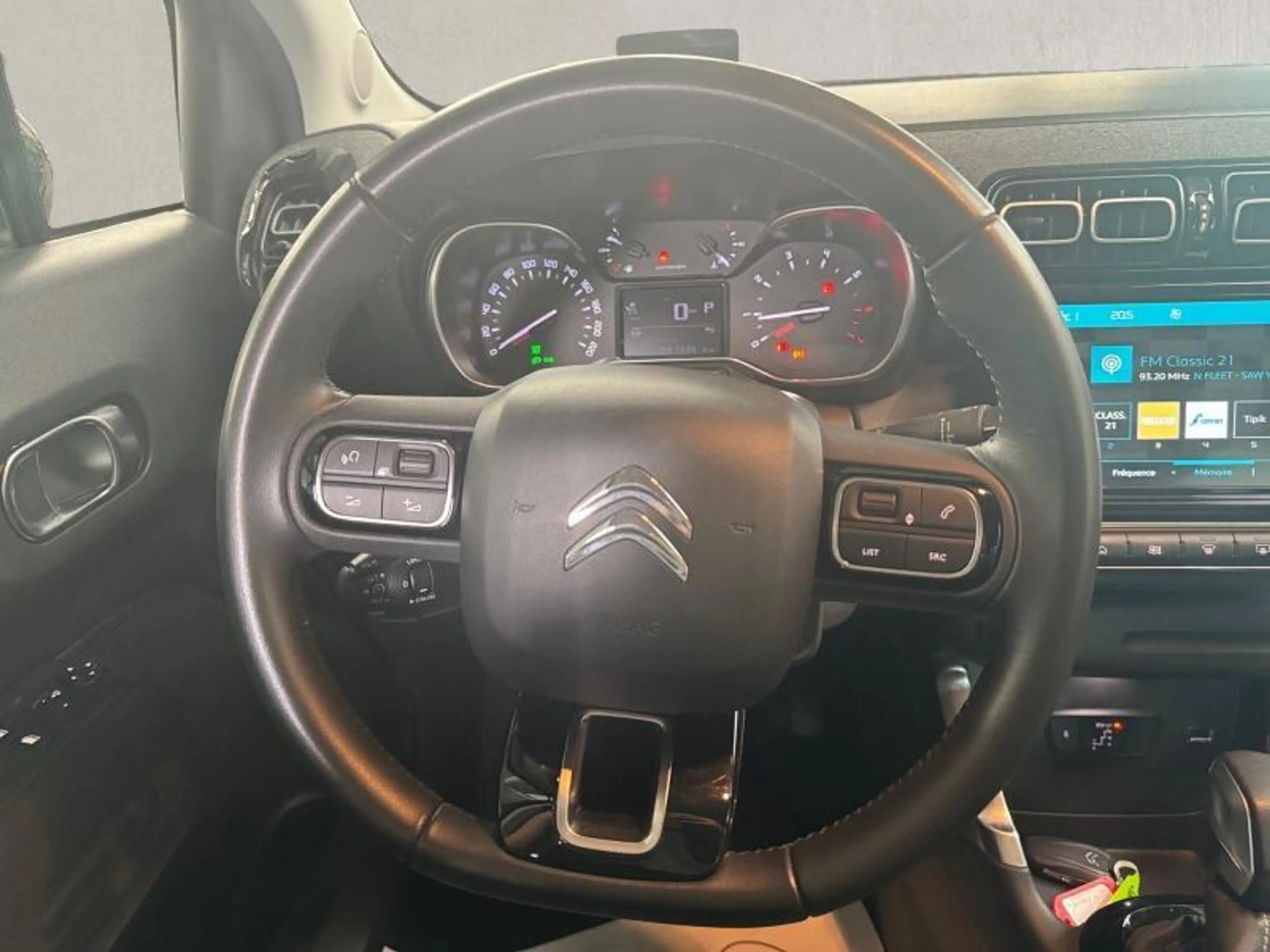 Citroen C3 Aircross Shine — photo 12