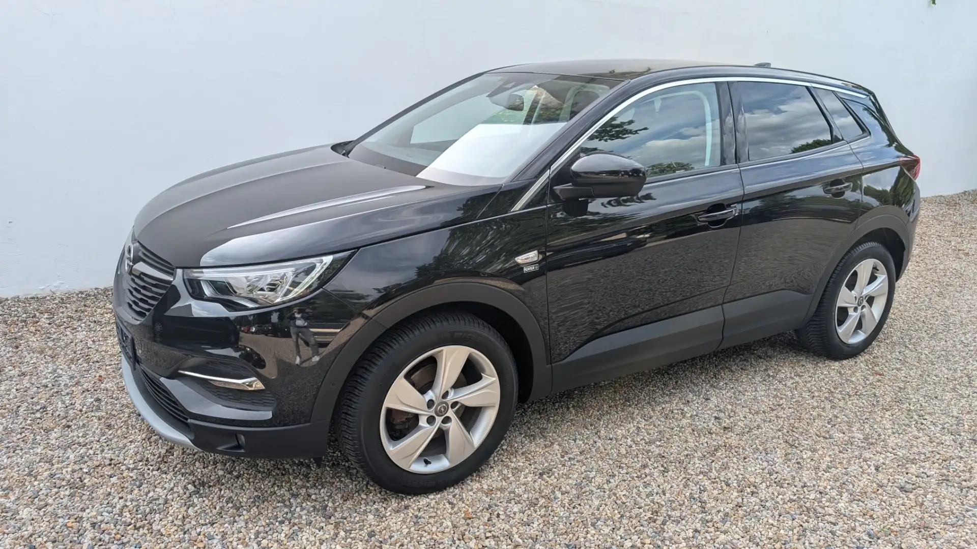 Opel Grandland X 1.2 AUTOMATIK+TOLLE EXTRAS *AUCH MIT GARANTIE* Schwarz - 1