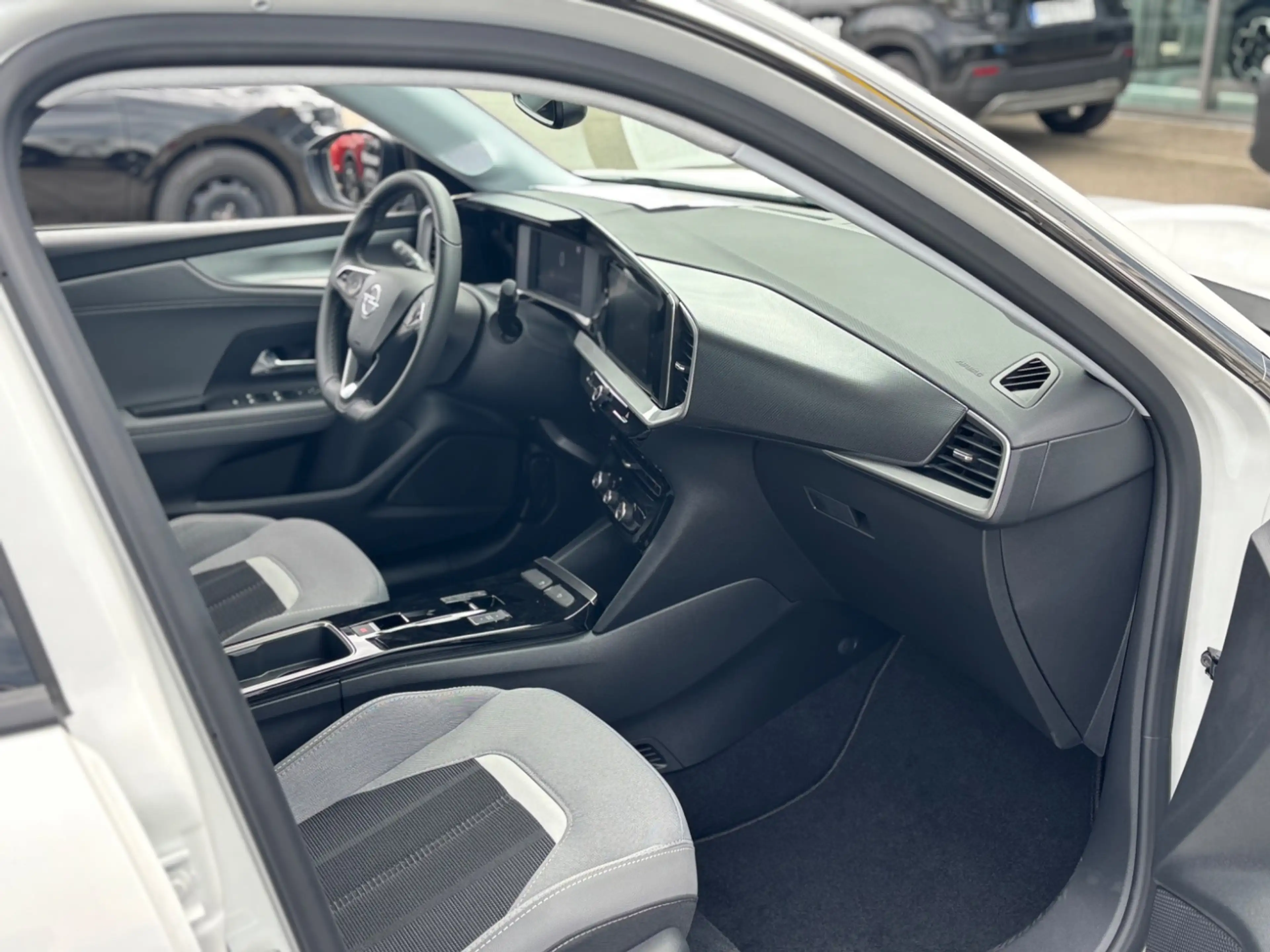Opel Mokka-E Elegance 50kWh*AppleCarPlay*Android* — photo 9