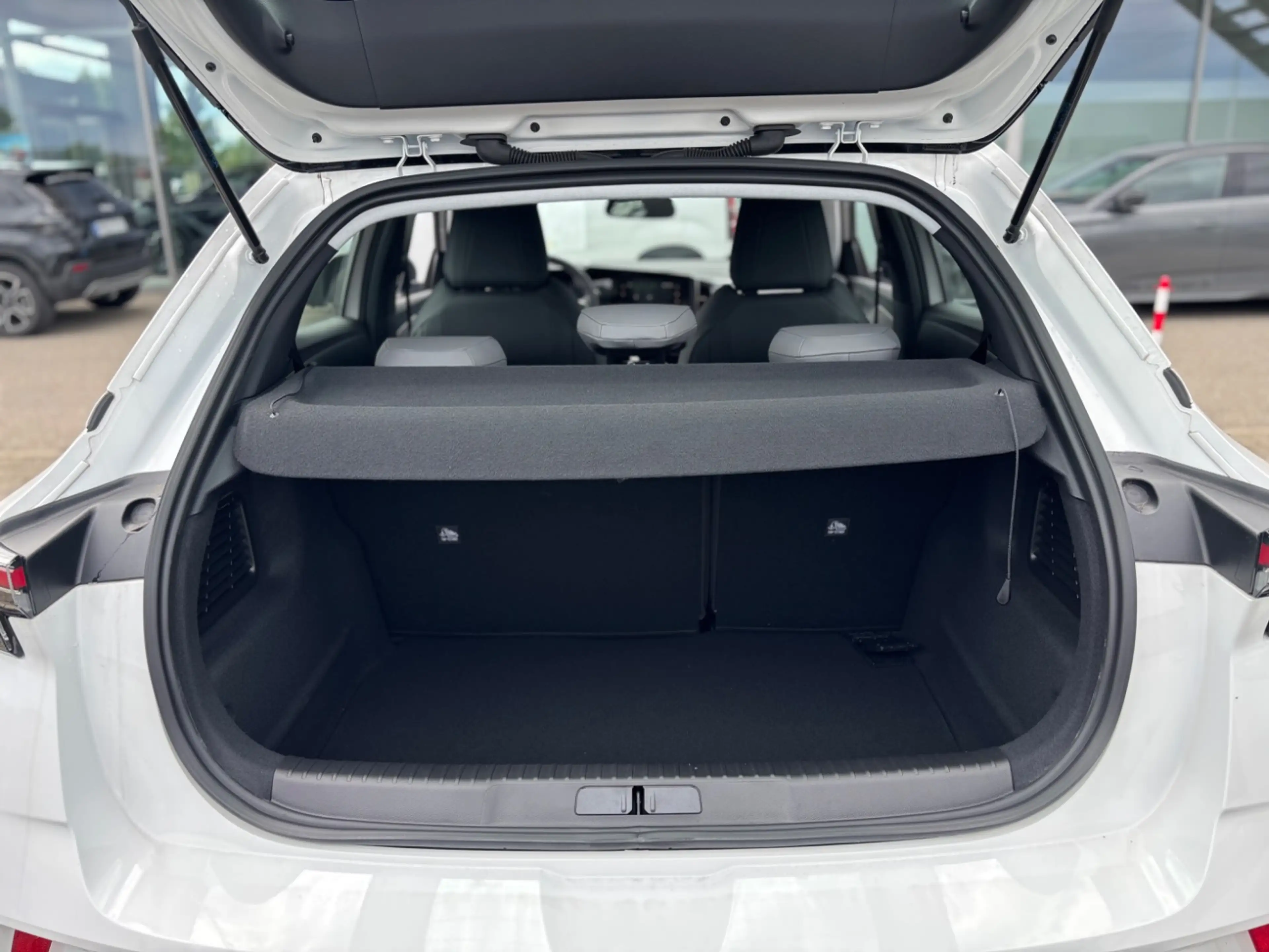Opel Mokka-E Elegance 50kWh*AppleCarPlay*Android* — photo 12