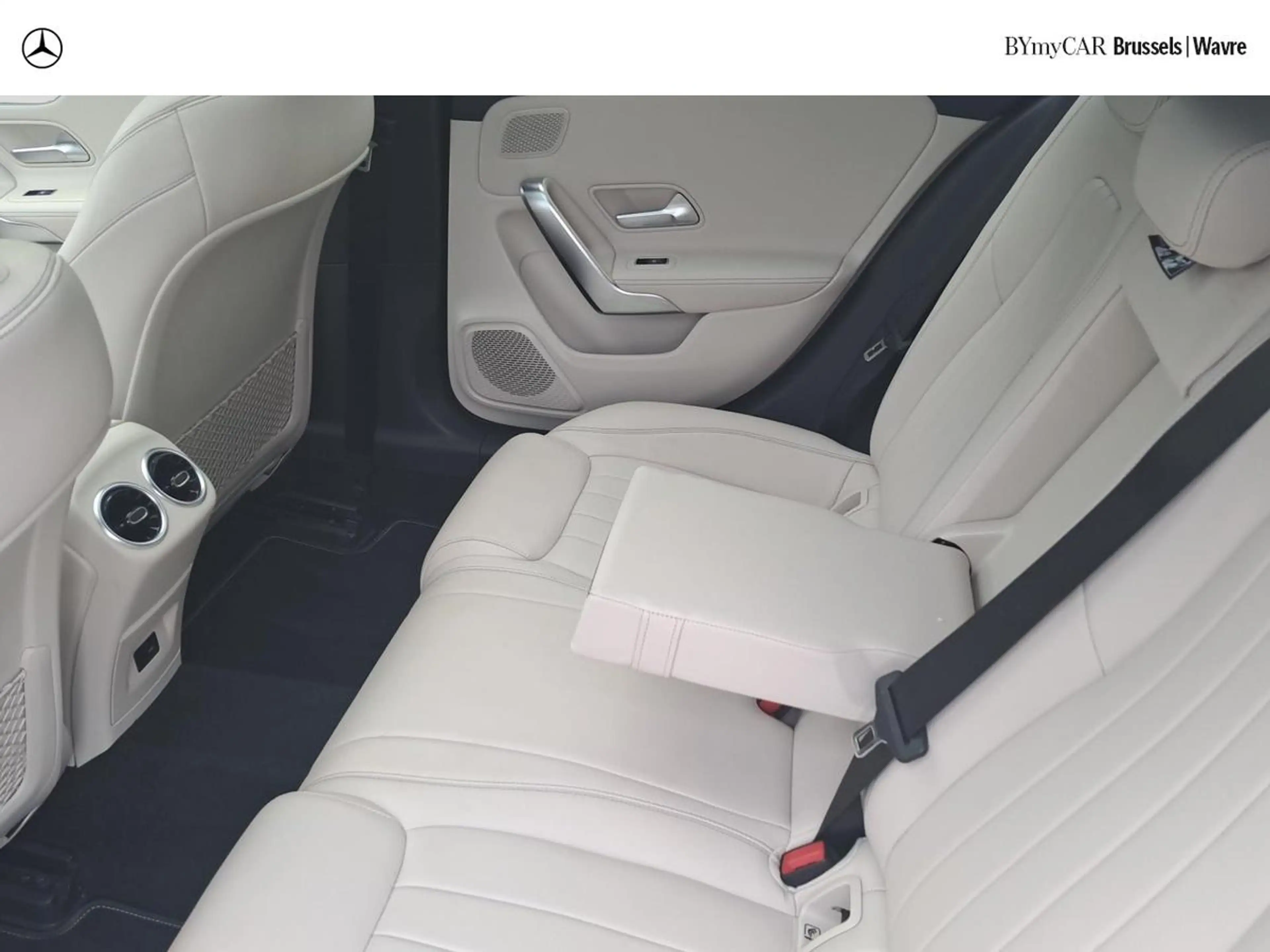 Mercedes-Benz A 250 A e Luxury Line — photo 9
