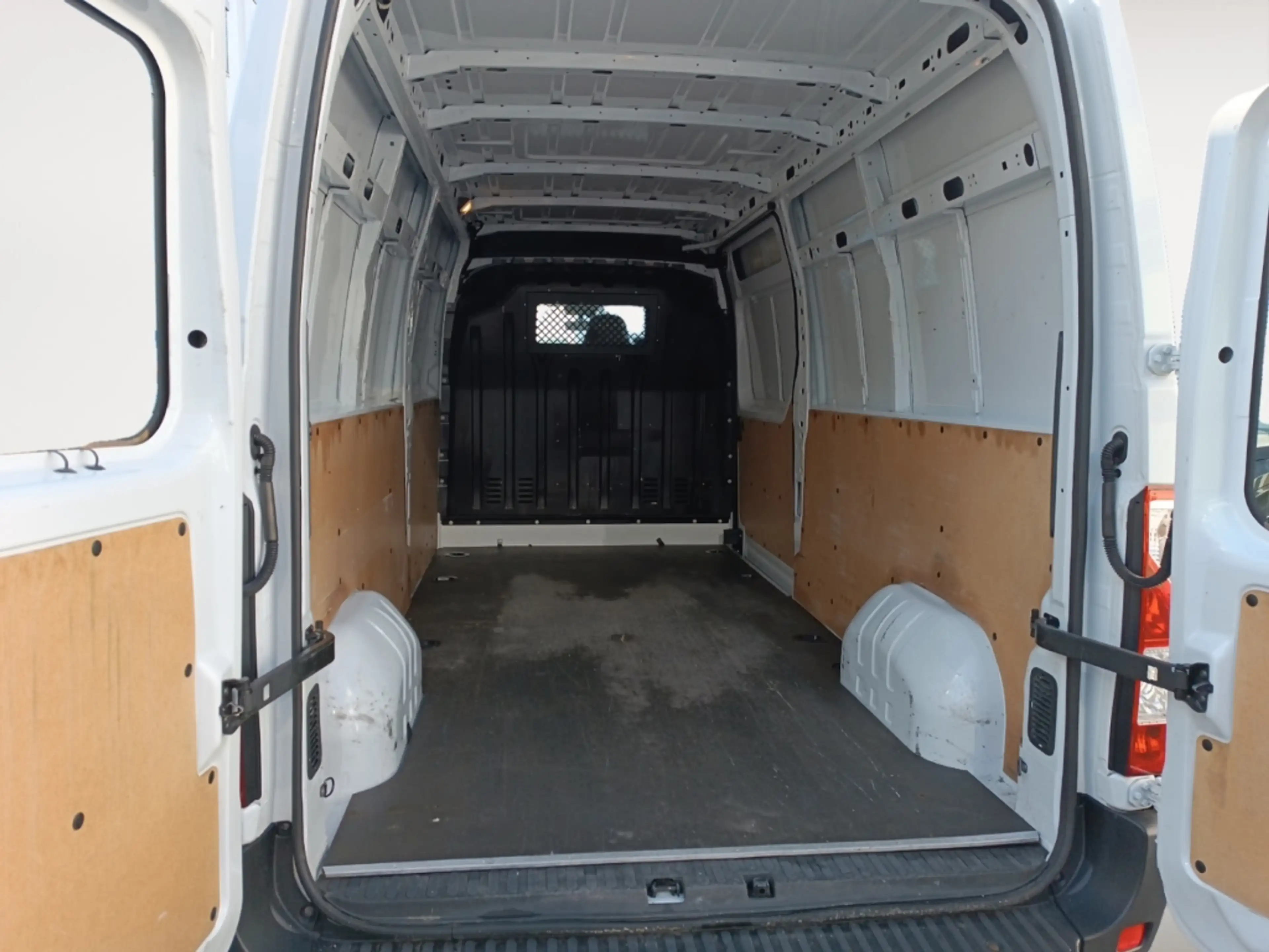 Nissan NV400 Kastenwagen 2.3 L3H2 3,5t COMFORT 3 DPF Anhängerku — photo 12