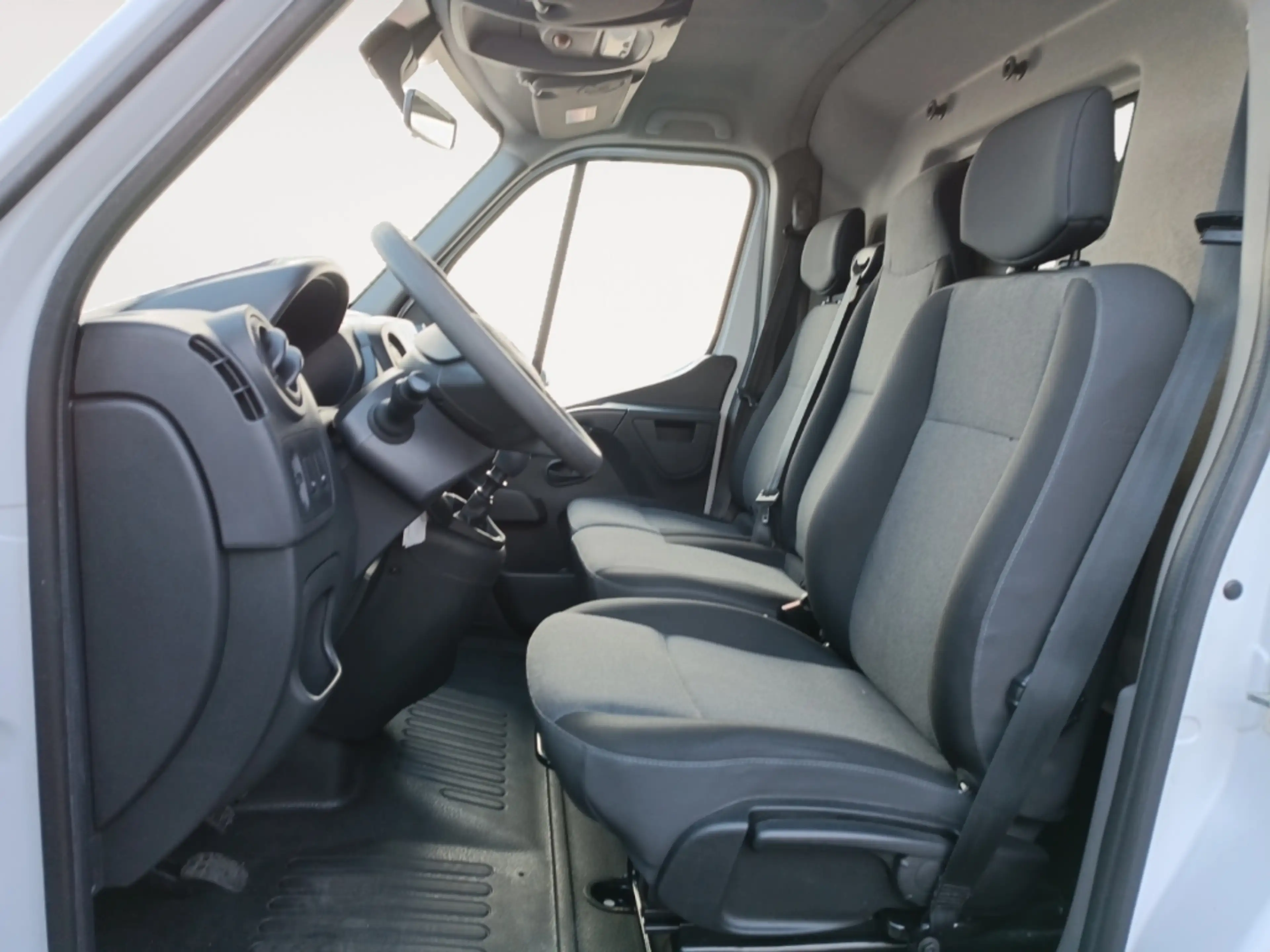 Nissan NV400 Kastenwagen 2.3 L3H2 3,5t COMFORT 3 DPF Anhängerku — photo 11
