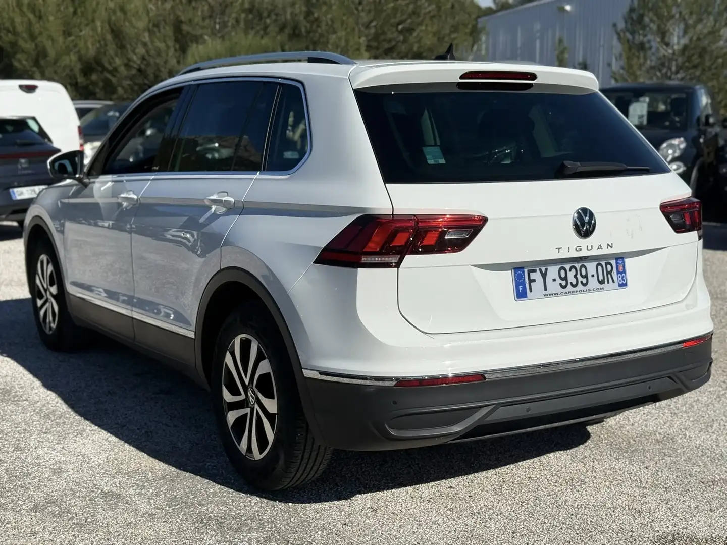 Volkswagen Tiguan 2.0 TDI 150CH ACTIVE Weiß - 2