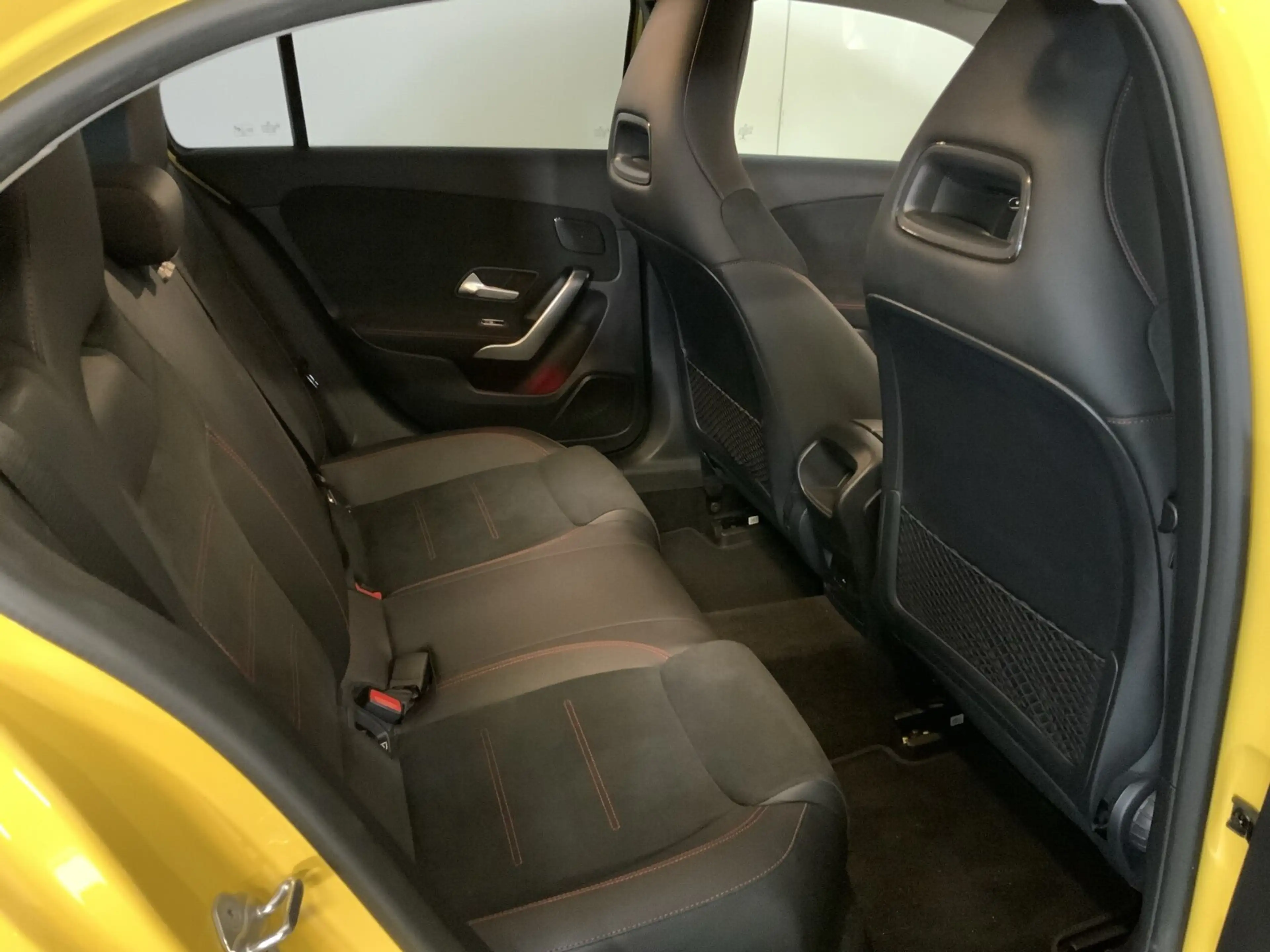 Mercedes-Benz A 250 A 250 AMG Multibeam Night Spur 19 Zoll MBUX Navi — photo 15