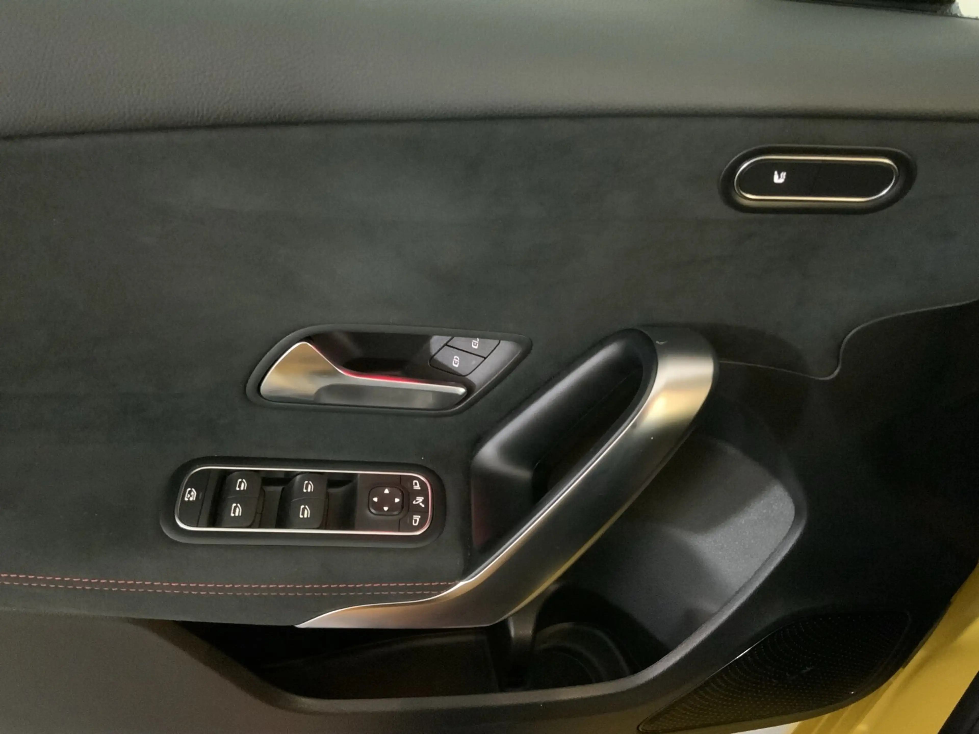 Mercedes-Benz A 250 A 250 AMG Multibeam Night Spur 19 Zoll MBUX Navi — photo 12