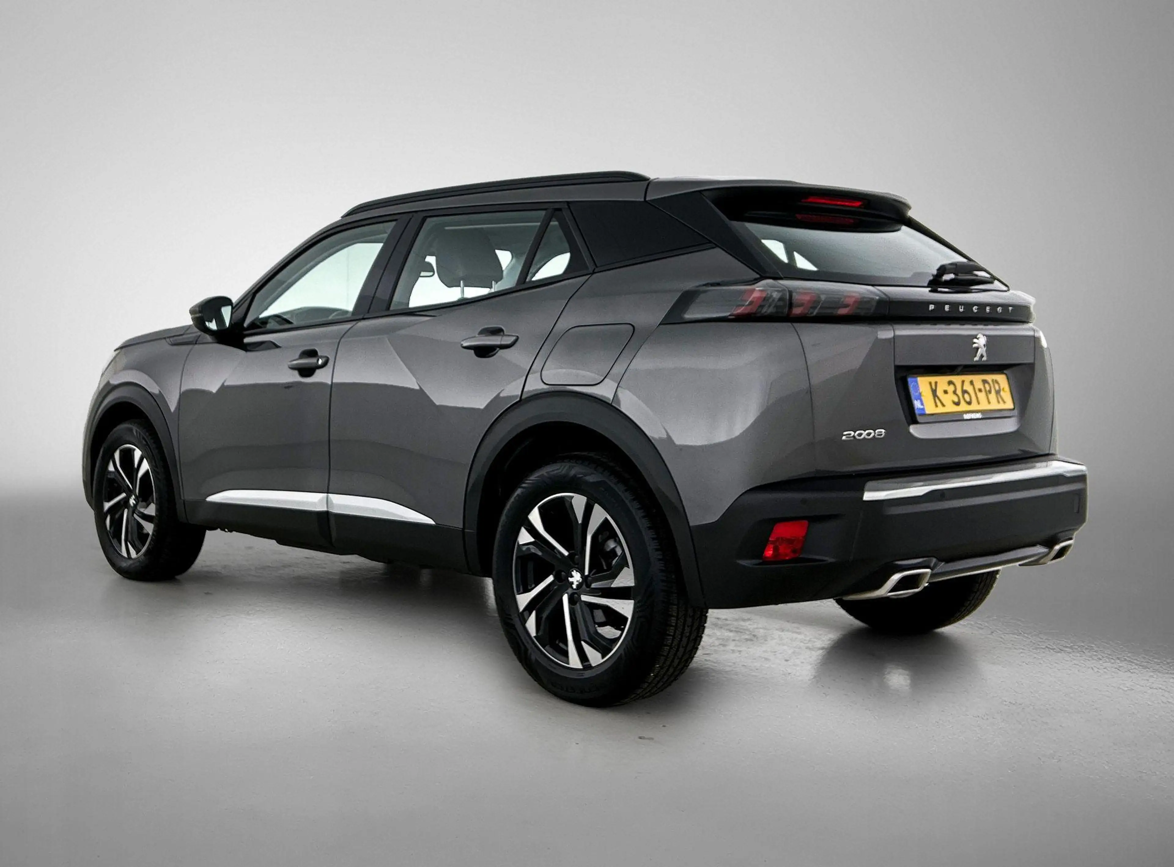 Peugeot 2008 SUV Allure Pack 130pk | Navigatie | Achteruitrijca — photo 3