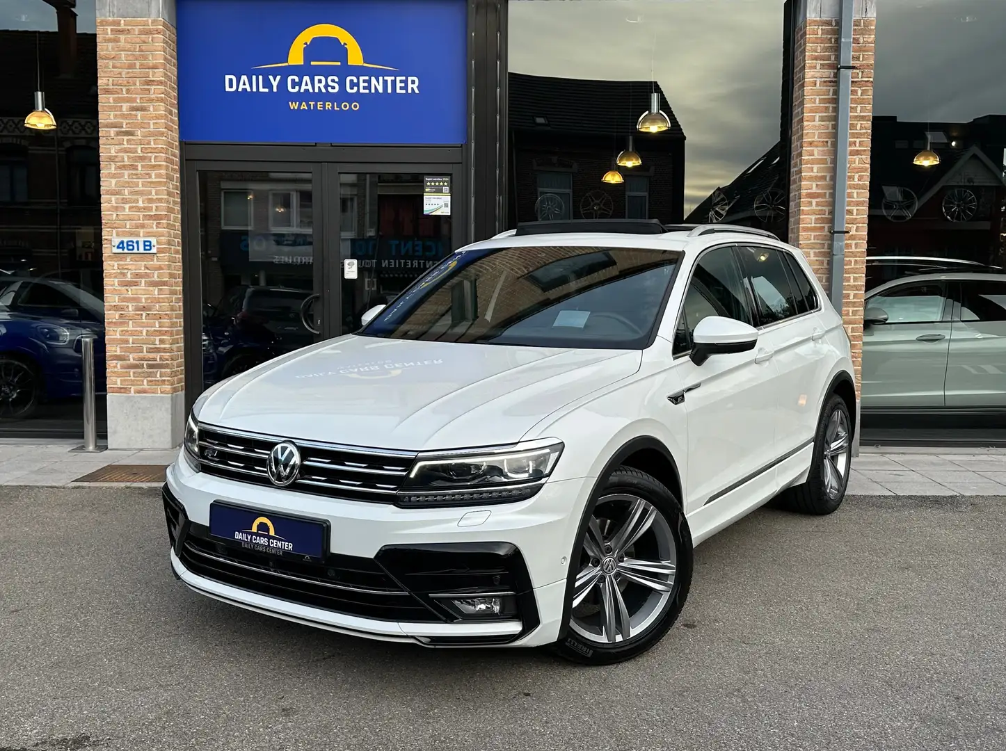 Volkswagen Tiguan 1.4 TSI 4Motion R Line ** FULL OPTIONS* First Hand Wit - 1