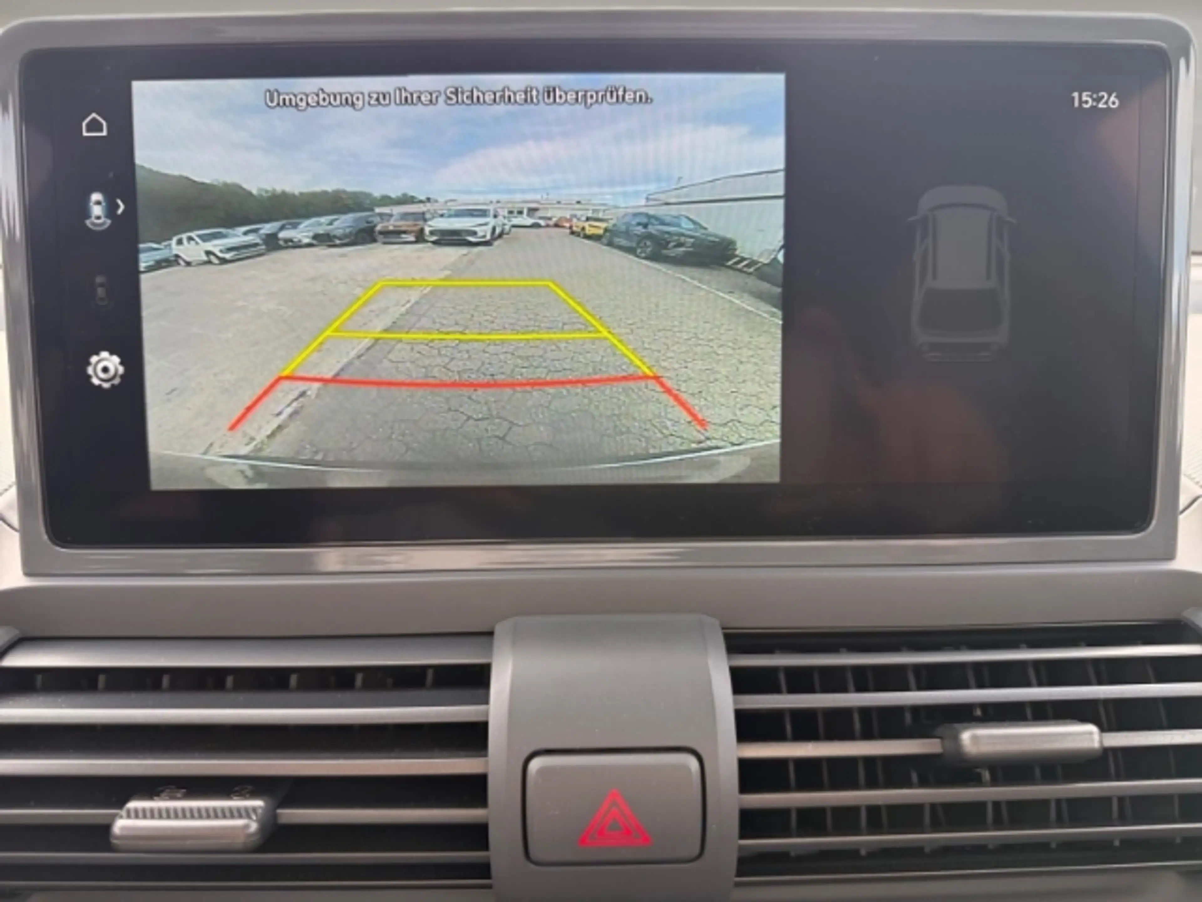 Hyundai Inster Cross Elektro 49 kWh,AHK,Allwetter,Waermepumpe LED — photo 8