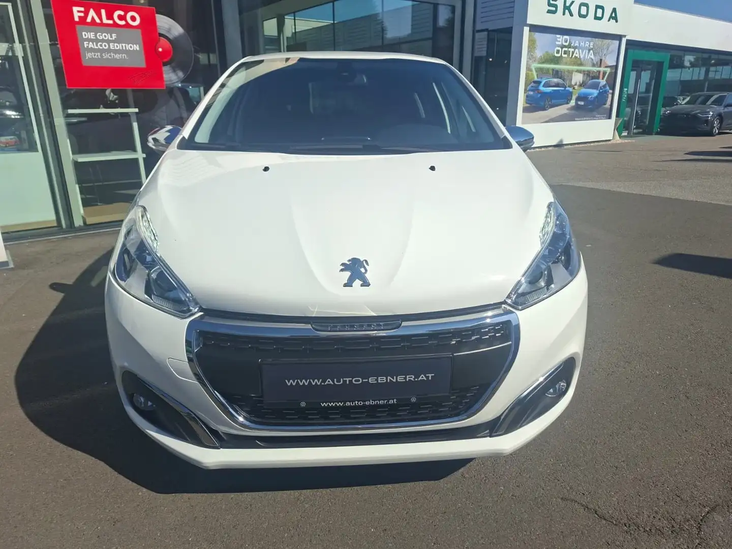 Peugeot 208 Active 1,5 BlueHDi 100 S&S Weiß - 2
