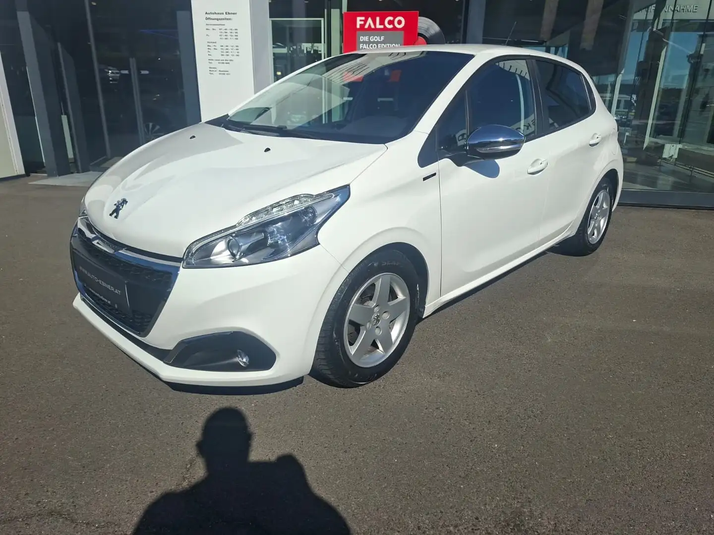 Peugeot 208 Active 1,5 BlueHDi 100 S&S Weiß - 1