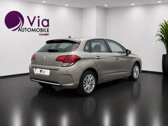 Citroen C4 view 7