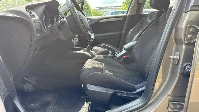 Citroen C4 view 8