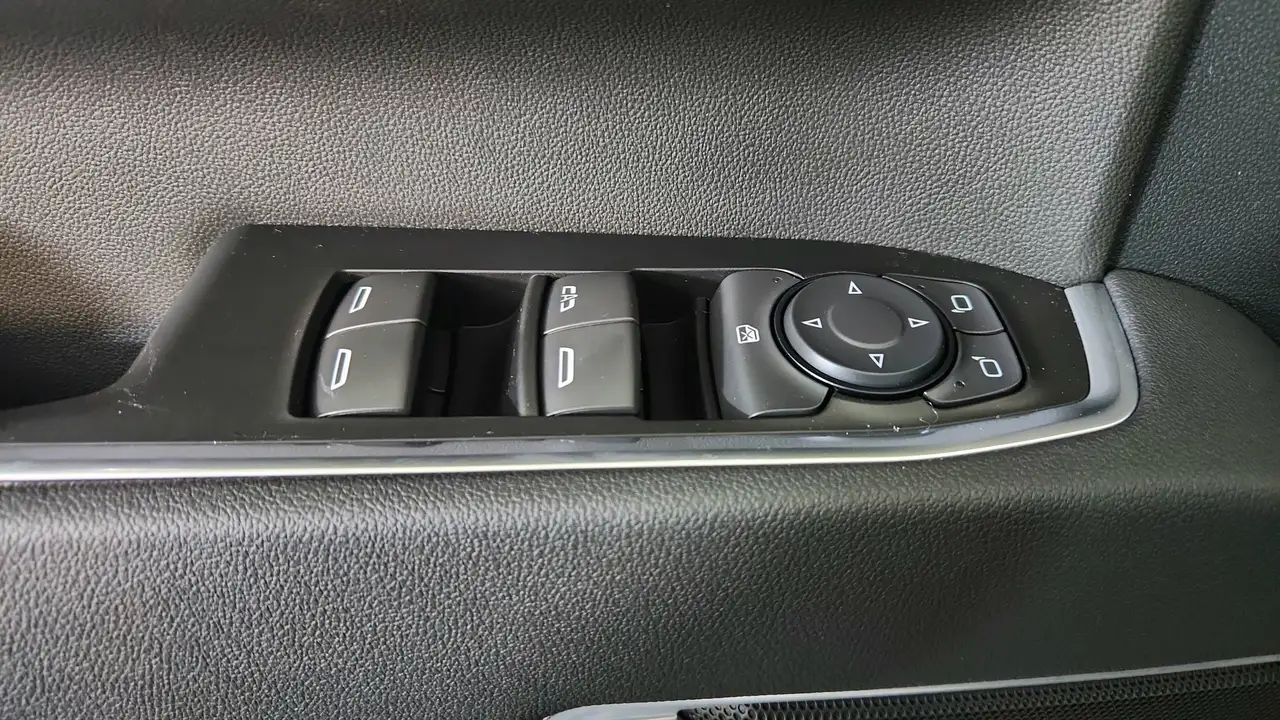 GMC Sierra 2500HD снимка GMC Sierra 2500HD
