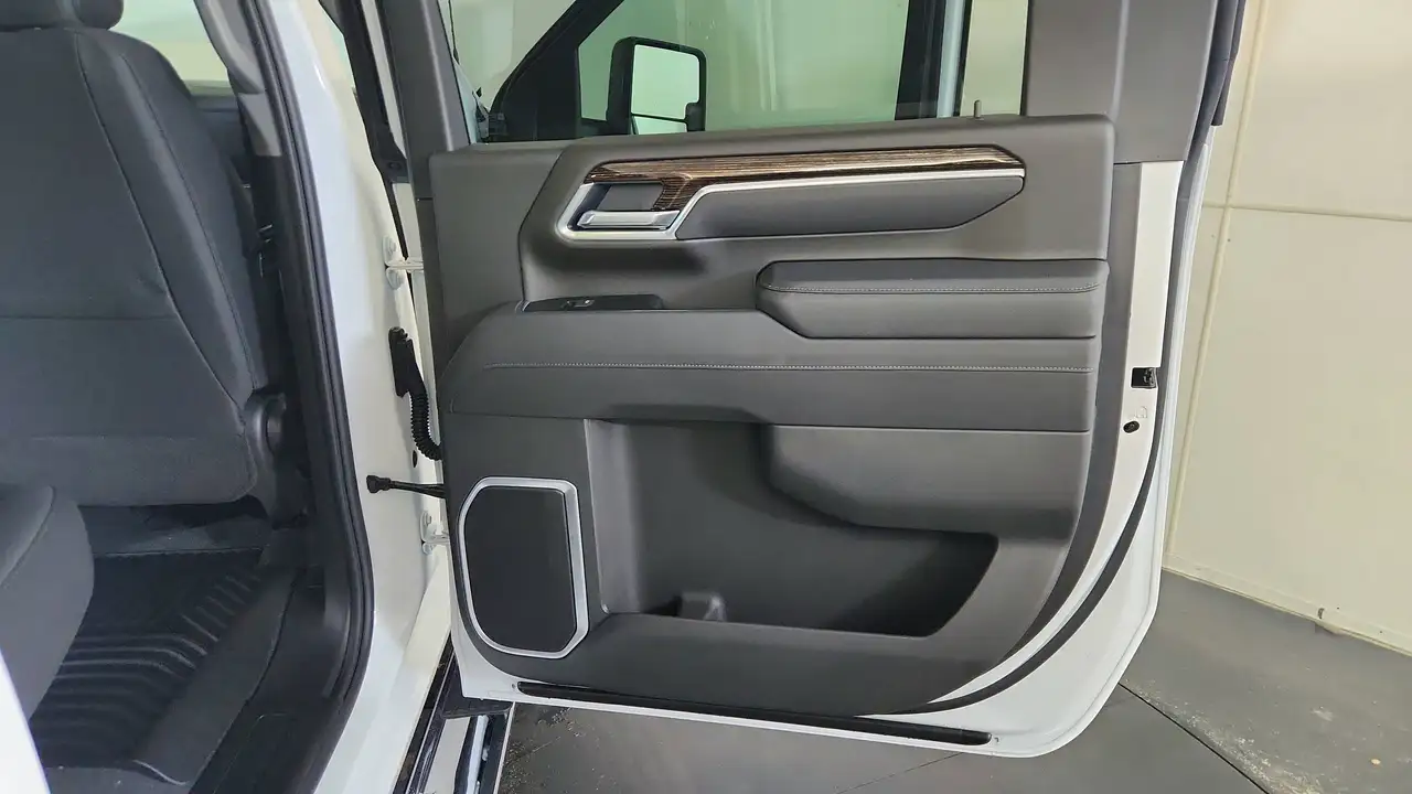 GMC Sierra 2500HD снимка GMC Sierra 2500HD